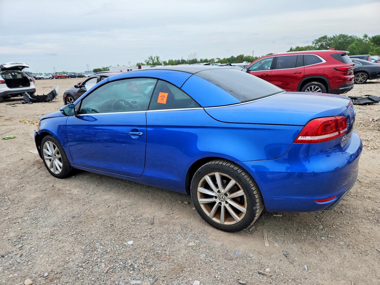 2012 Volkswagen Eos Komfort Blue vin: WVWBW7AH7CV003070