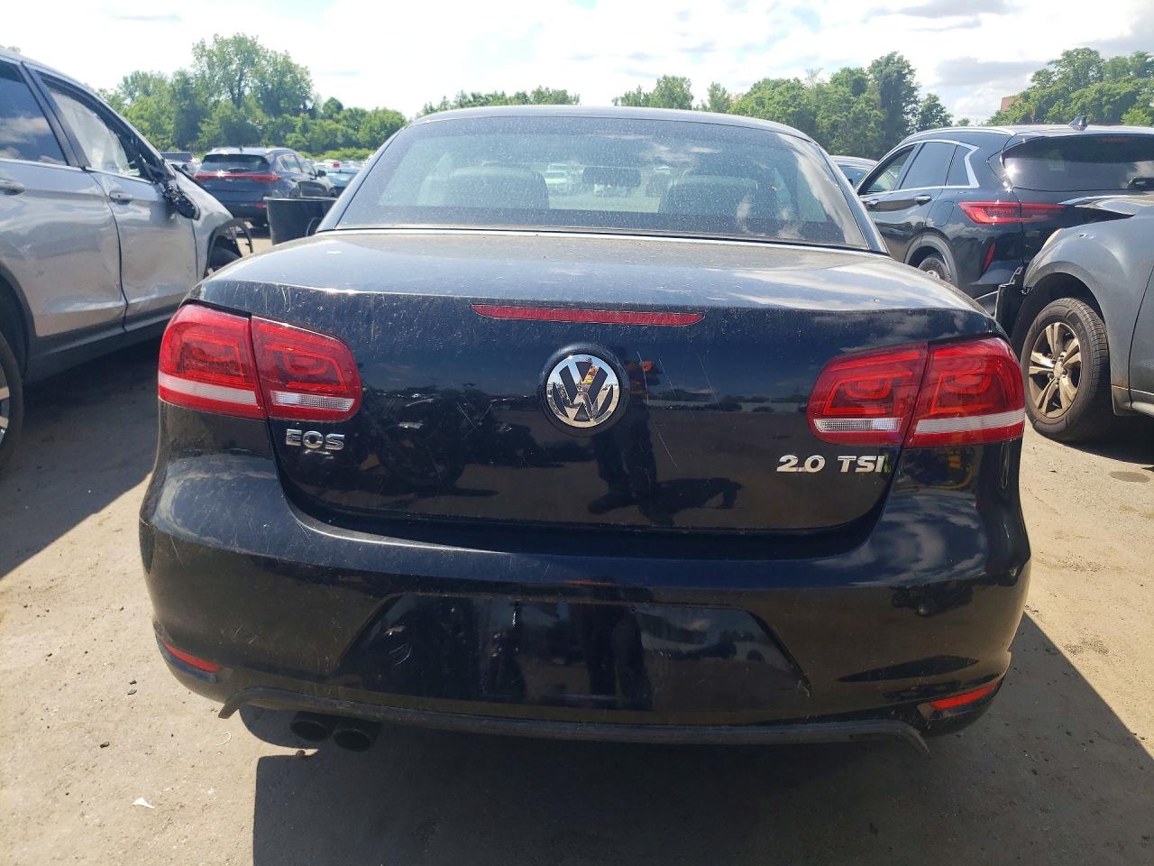2012 Volkswagen Eos Komfort Black vin: WVWBW7AH7CV012447