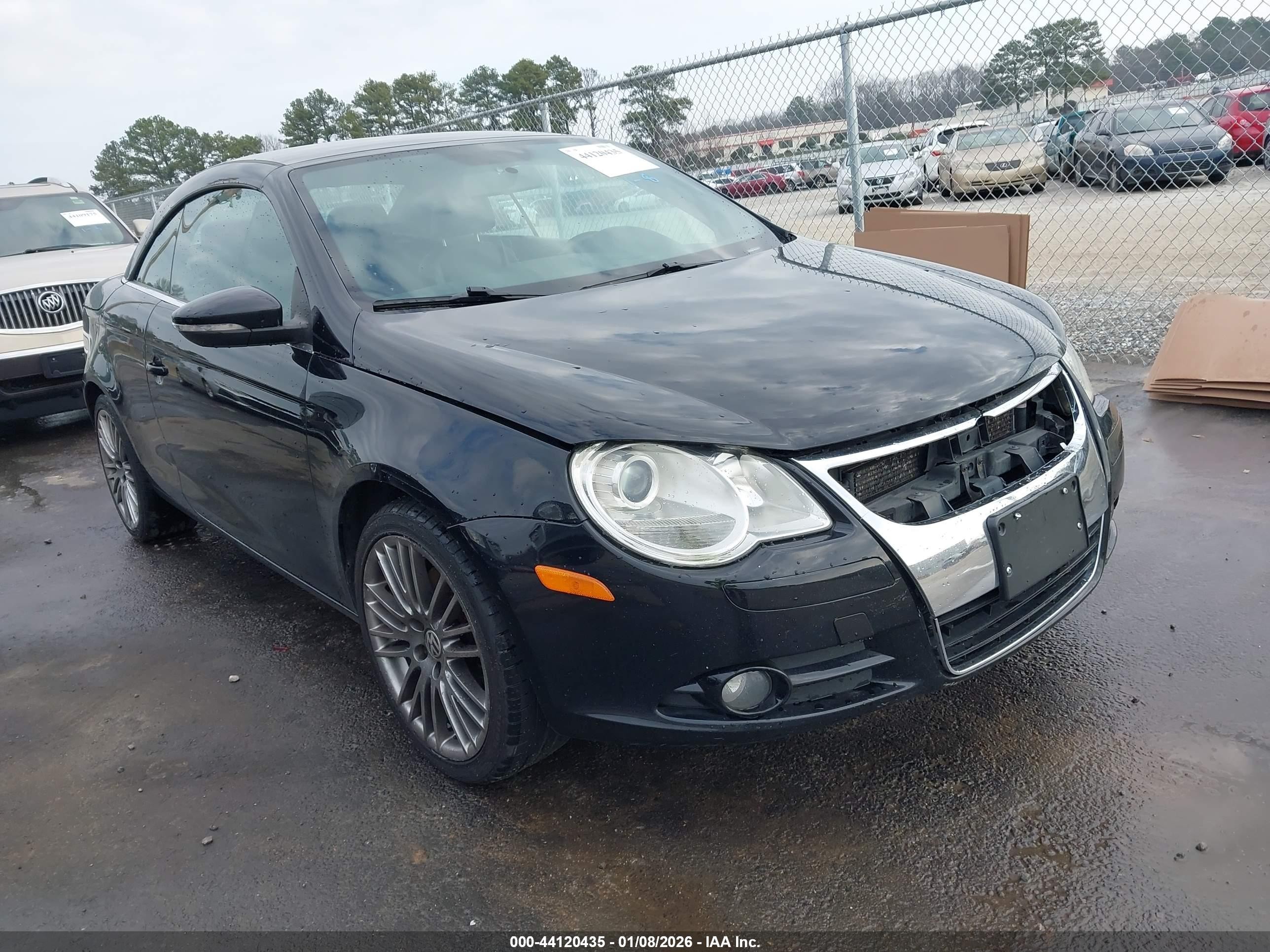 2011 Volkswagen Eos Komfort Black vin: WVWBW7AH8BV003920
