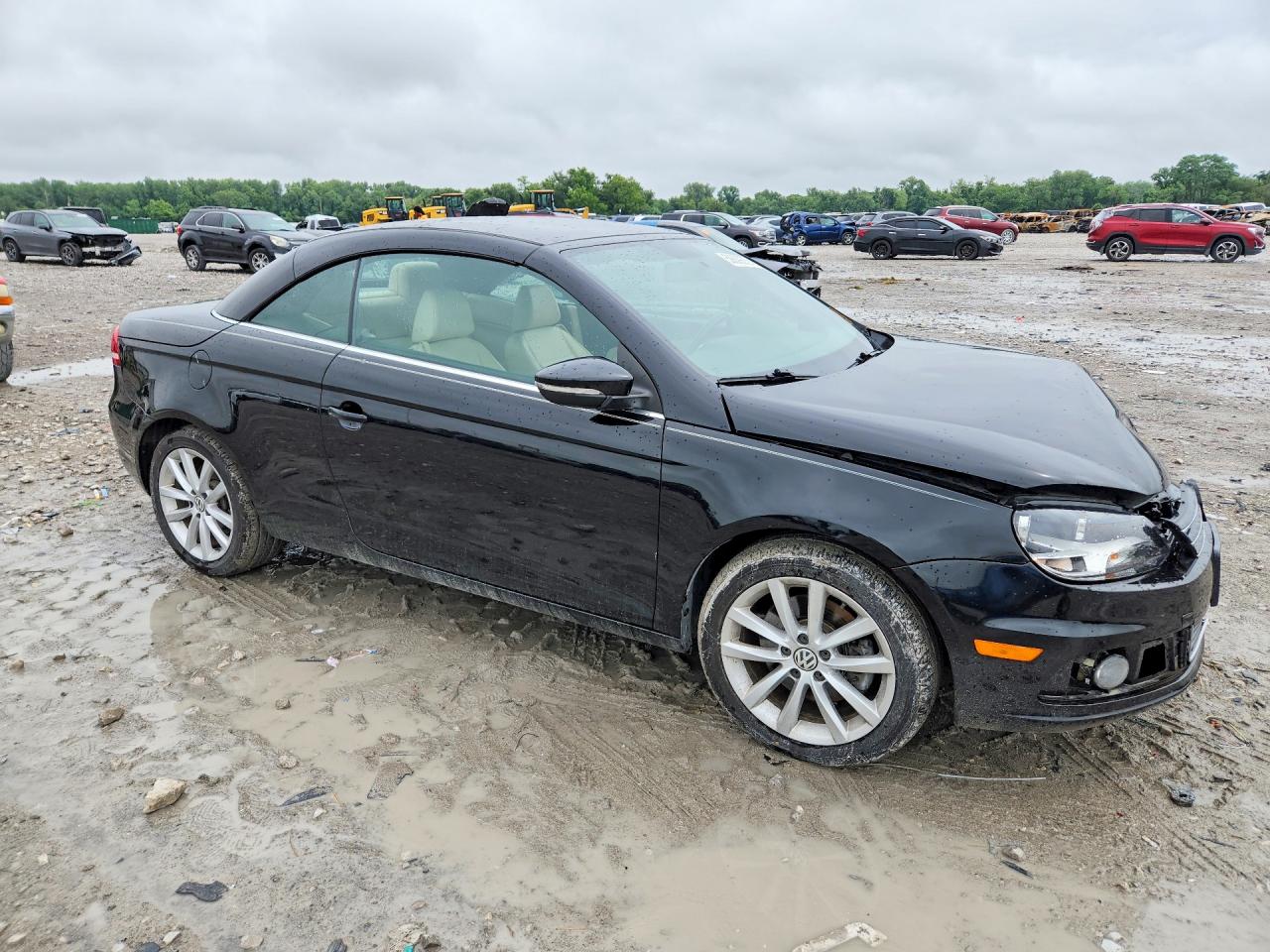 2012 Volkswagen Eos Komfort Black vin: WVWBW7AH8CV011632