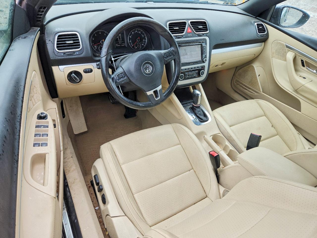 2012 Volkswagen Eos Komfort Black vin: WVWBW7AH8CV011632