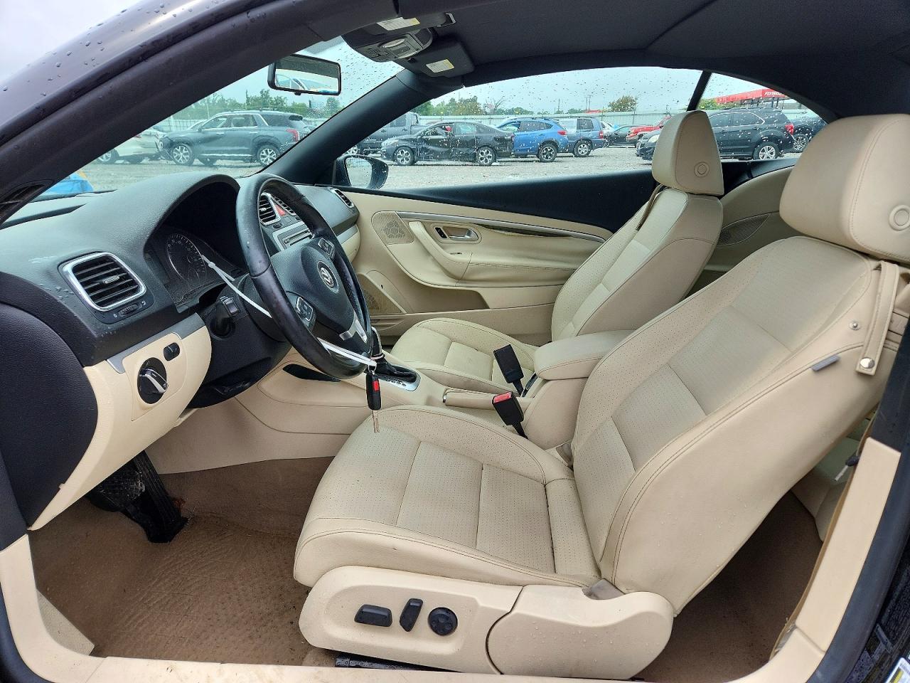 2012 Volkswagen Eos Komfort Black vin: WVWBW7AH8CV011632