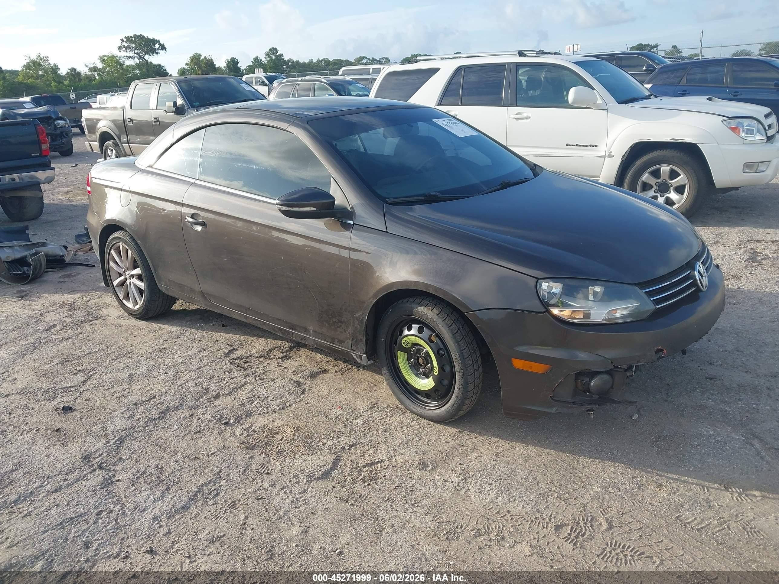 2012 Volkswagen Eos Komfort Gray vin: WVWBW7AH8CV020072