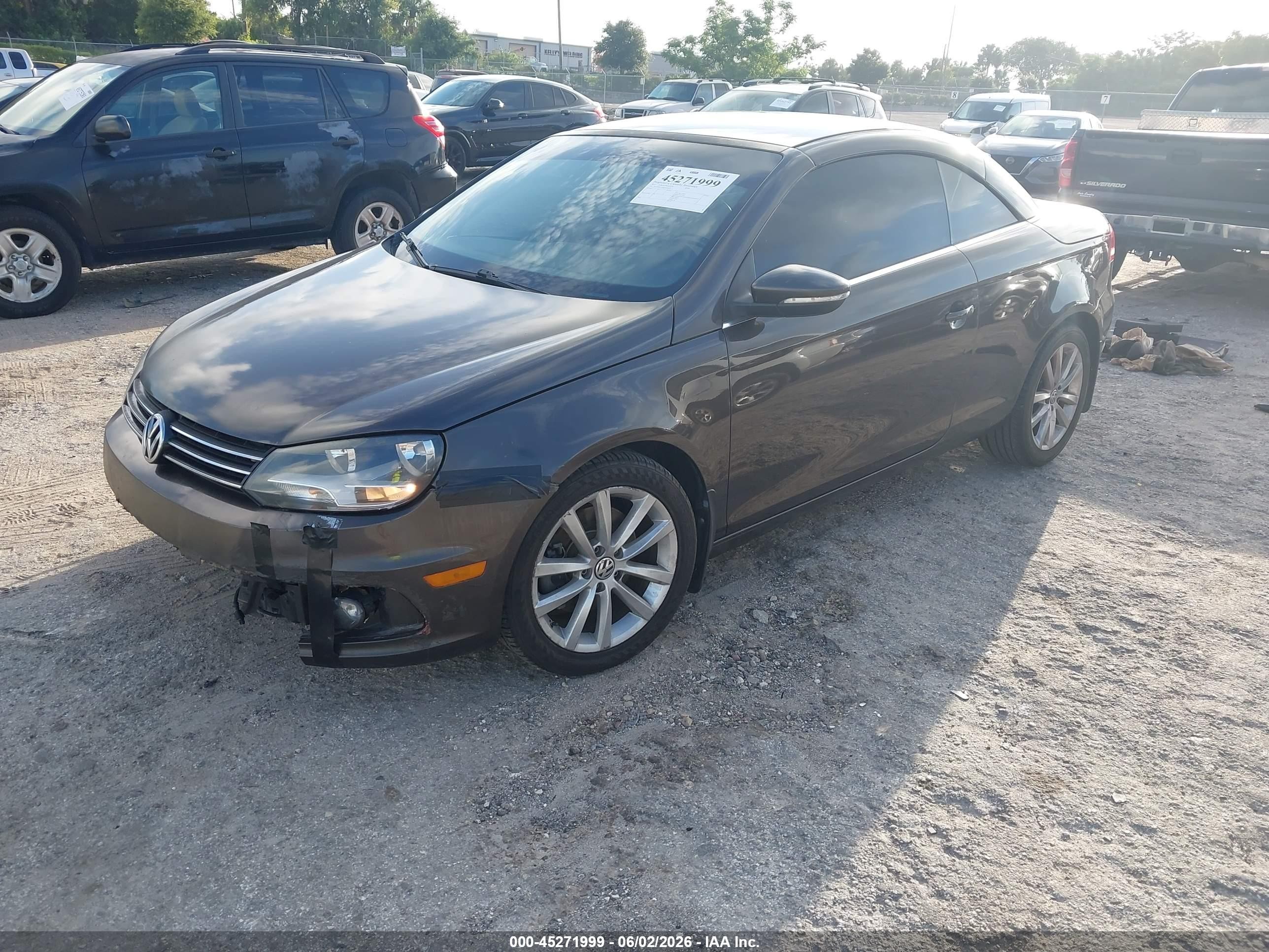 2012 Volkswagen Eos Komfort Gray vin: WVWBW7AH8CV020072