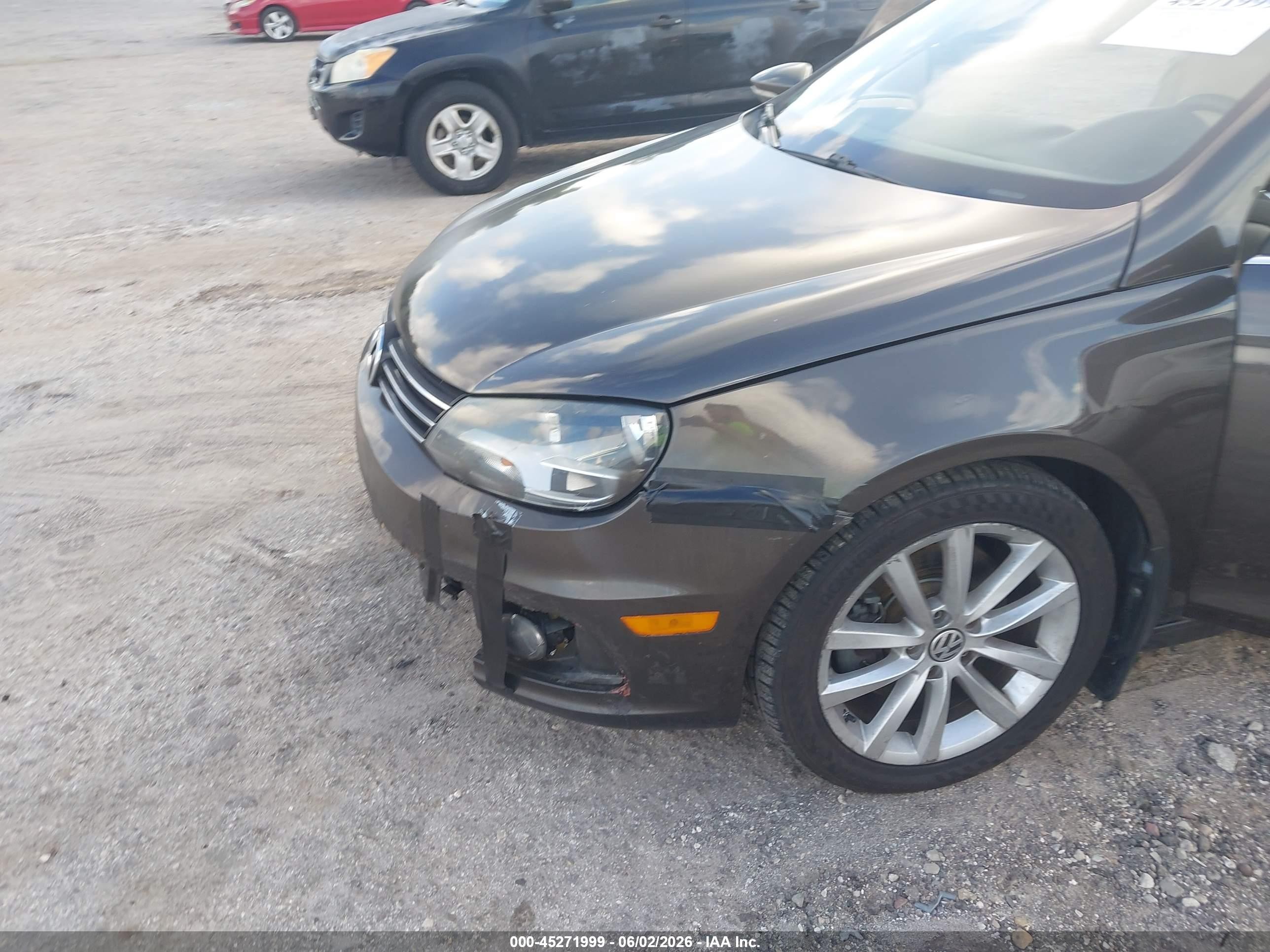 2012 Volkswagen Eos Komfort Gray vin: WVWBW7AH8CV020072