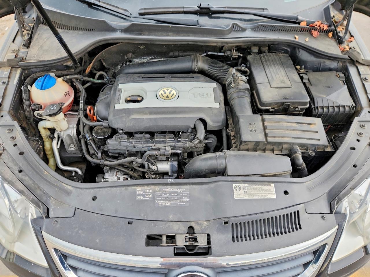 2011 Volkswagen Eos Komfort Черный vin: WVWBW7AH9BV005045