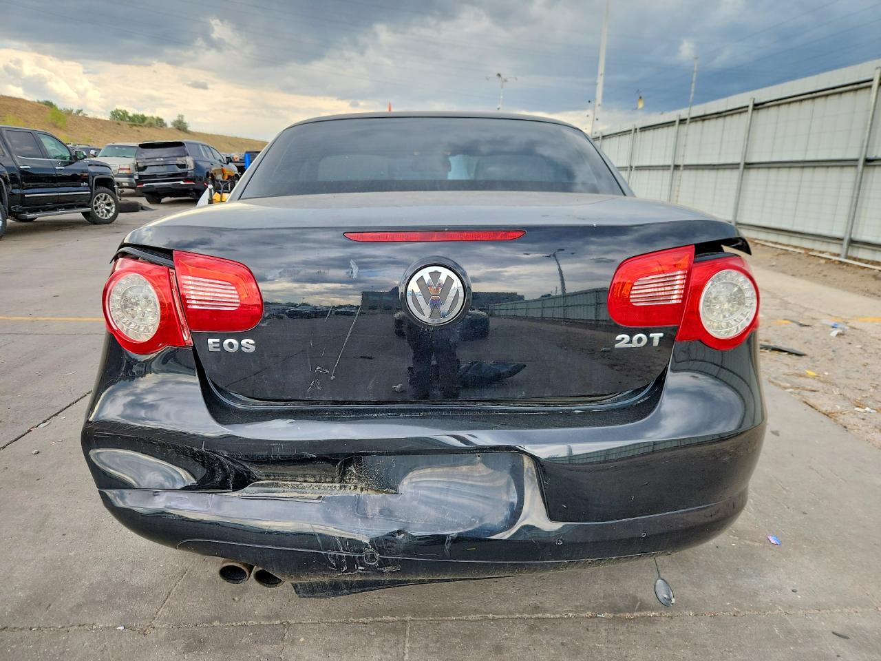 2011 Volkswagen Eos Komfort Черный vin: WVWBW7AH9BV005045