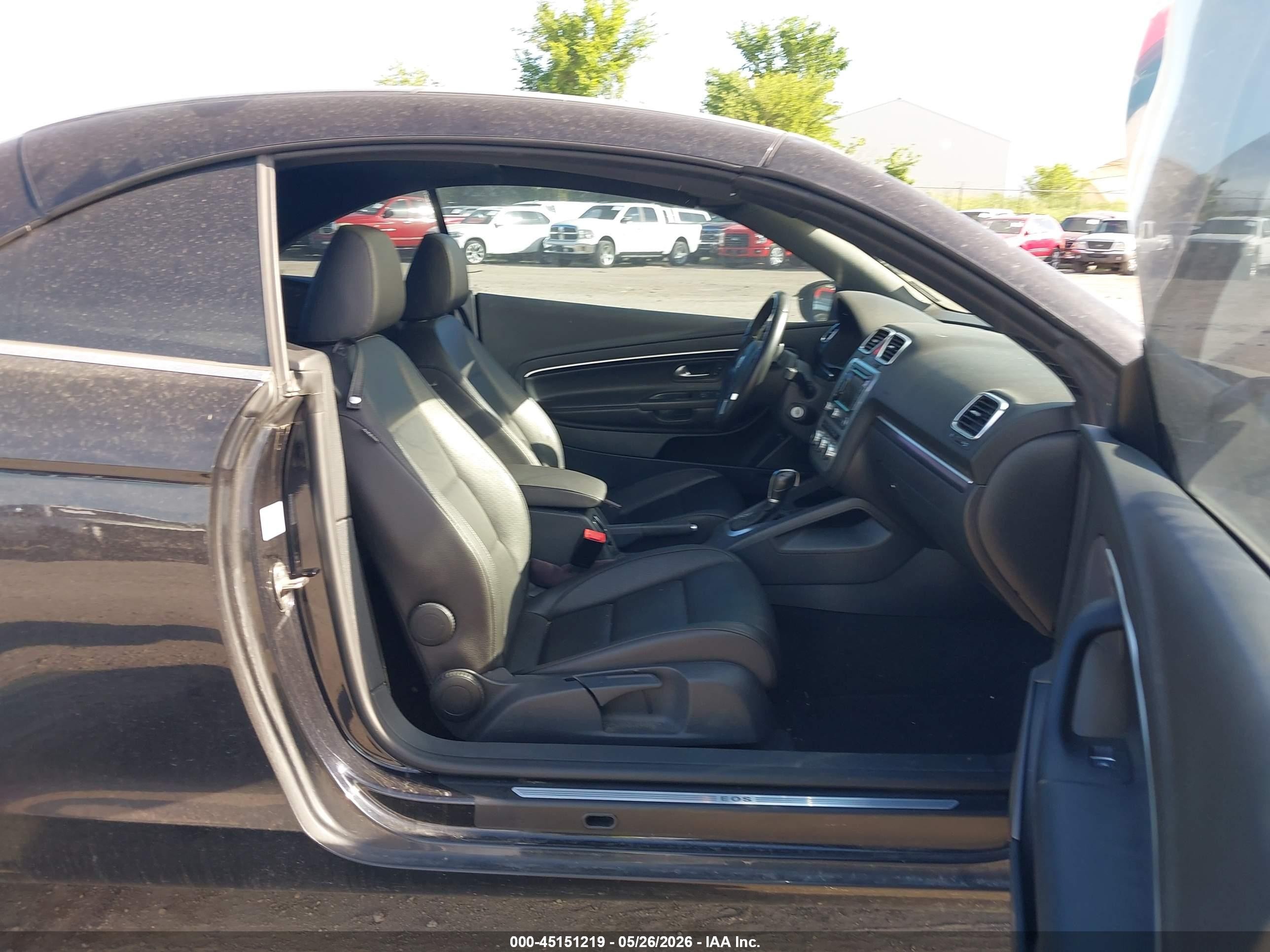 2014 Volkswagen Eos Sport Черный vin: WVWBW8AH0EV007258