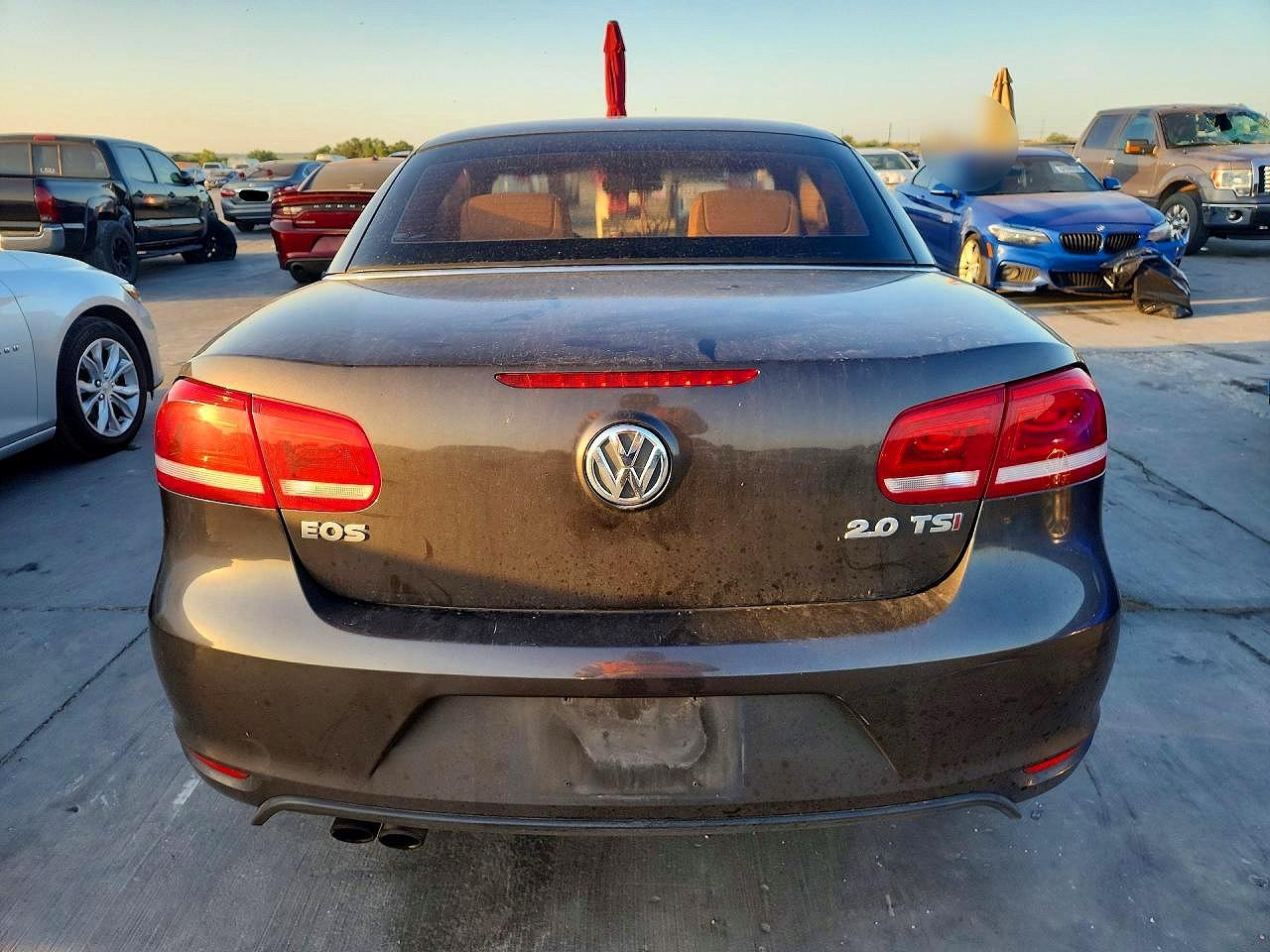 2014 Volkswagen Eos Komfort Brown vin: WVWBW8AH2EV003258