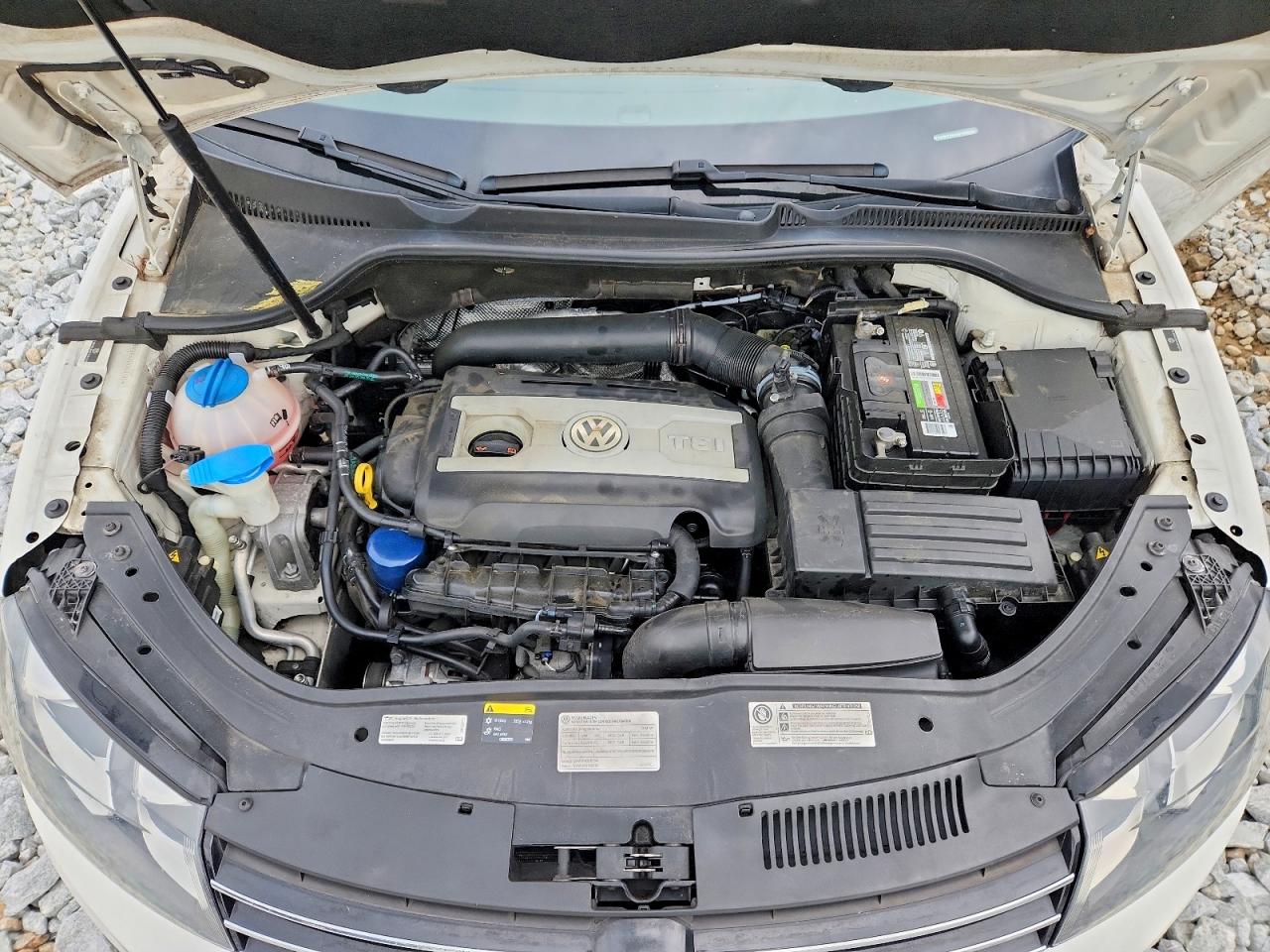 2014 Volkswagen Eos Komfort White vin: WVWBW8AH3EV000191