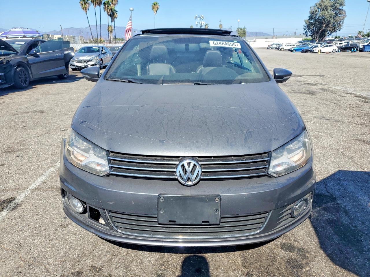 2015 Volkswagen Eos Komfort Gray vin: WVWBW8AH3FV002301