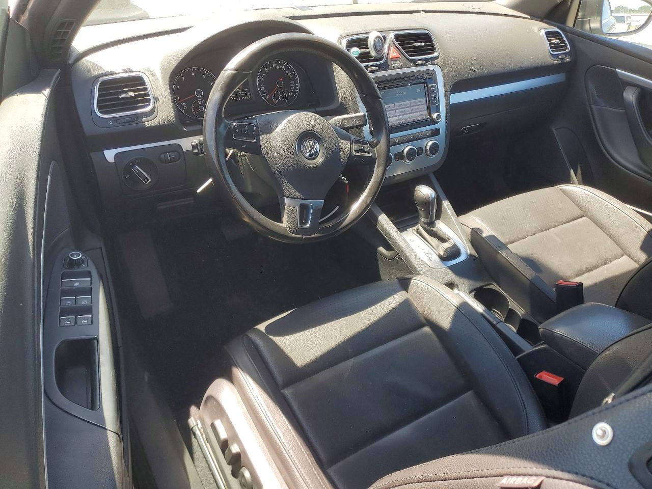 2013 Volkswagen Eos Komfort Серый vin: WVWBW8AH5DV004483