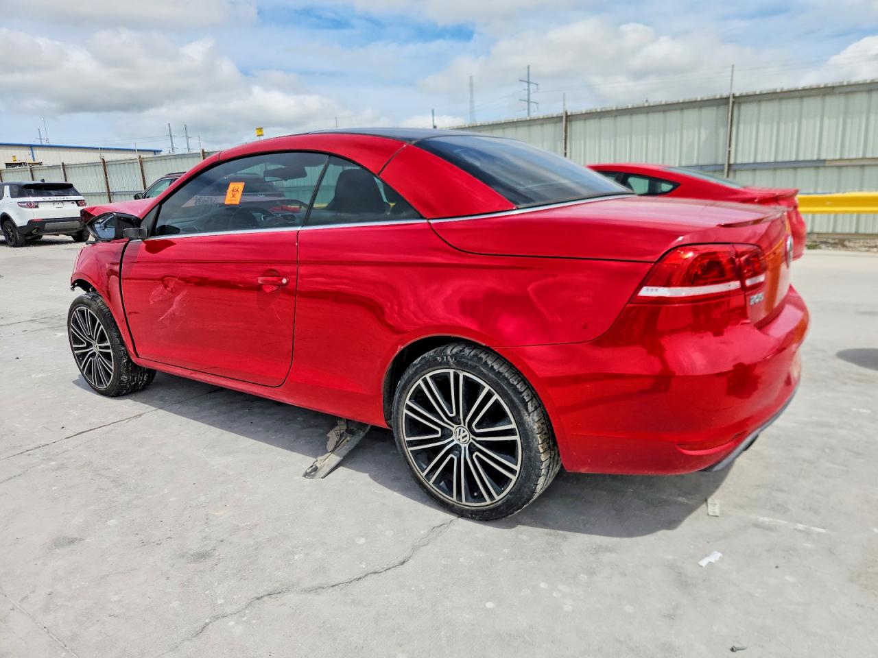 2013 Volkswagen Eos Komfort Красный vin: WVWBW8AH5DV006928