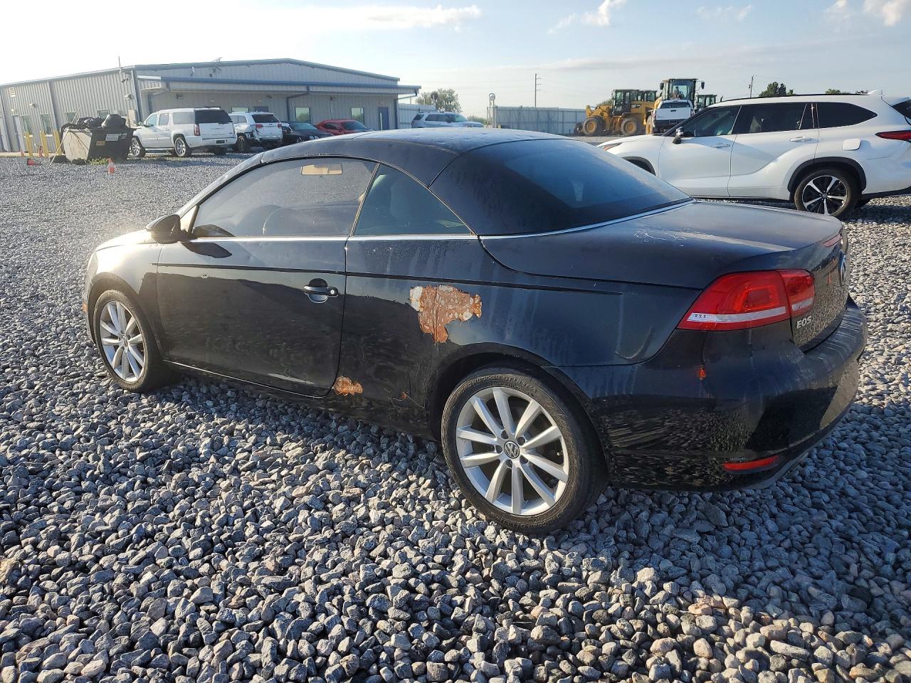2013 Volkswagen Eos Komfort Black vin: WVWBW8AH5DV007299