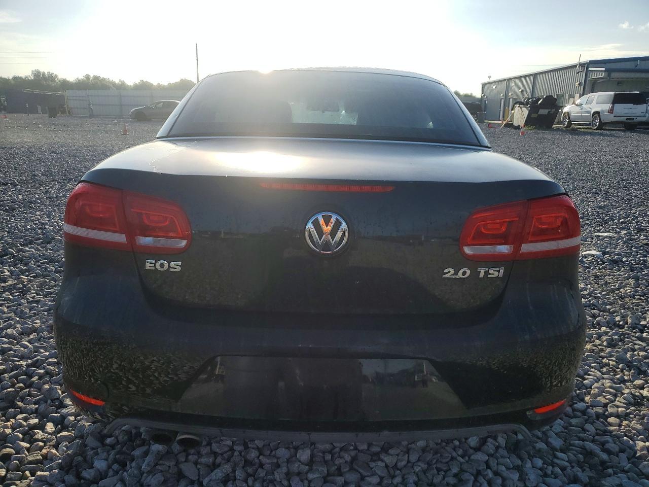 2013 Volkswagen Eos Komfort Black vin: WVWBW8AH5DV007299