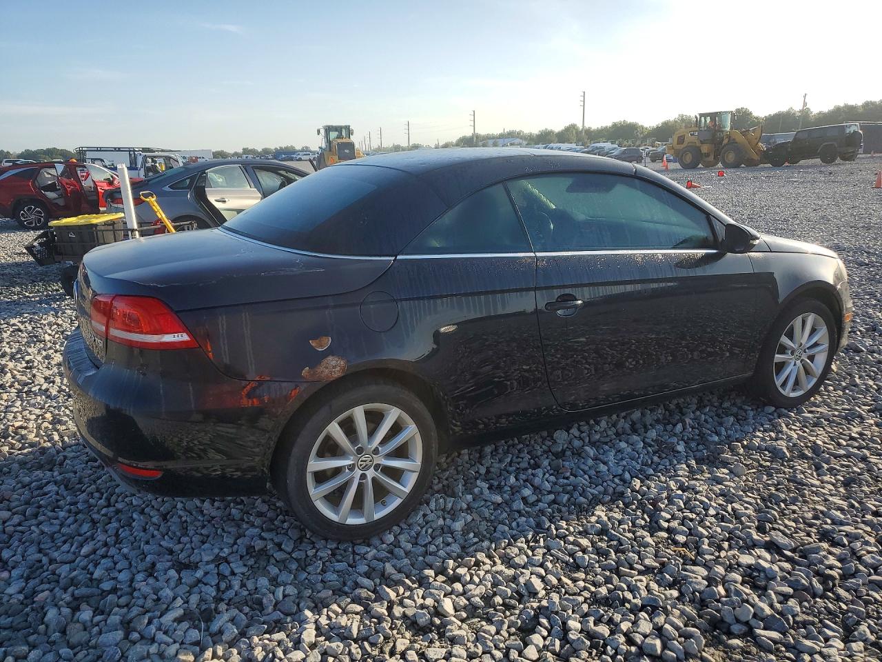 2013 Volkswagen Eos Komfort Black vin: WVWBW8AH5DV007299