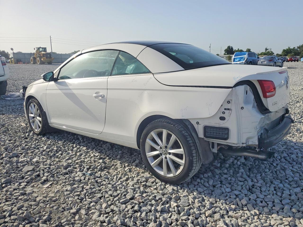 2014 Volkswagen Eos Komfort/sport White vin: WVWBW8AH5EV002332
