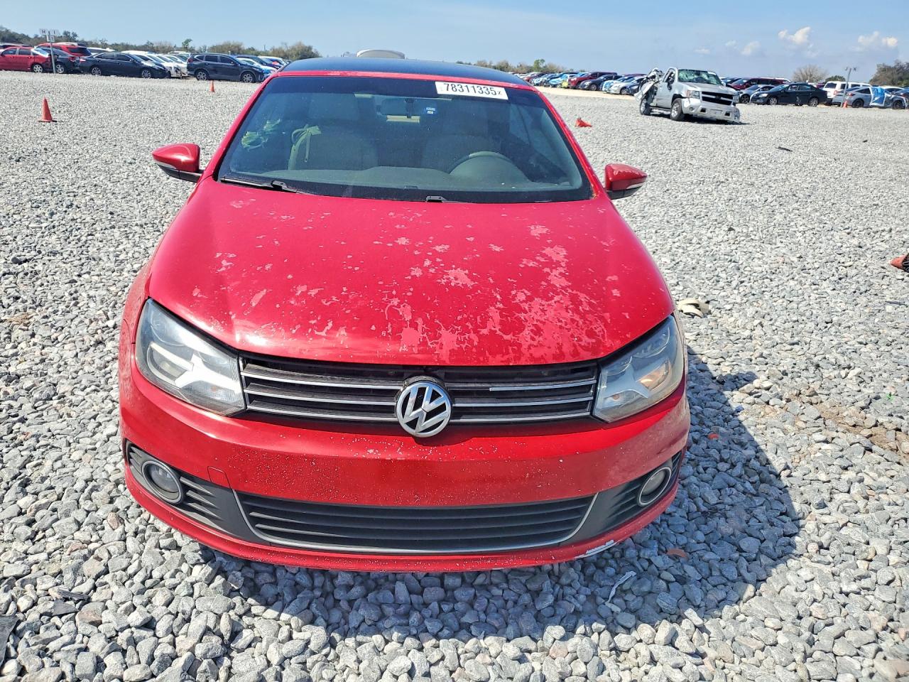 2014 Volkswagen Eos Komfort Red vin: WVWBW8AH5EV005215