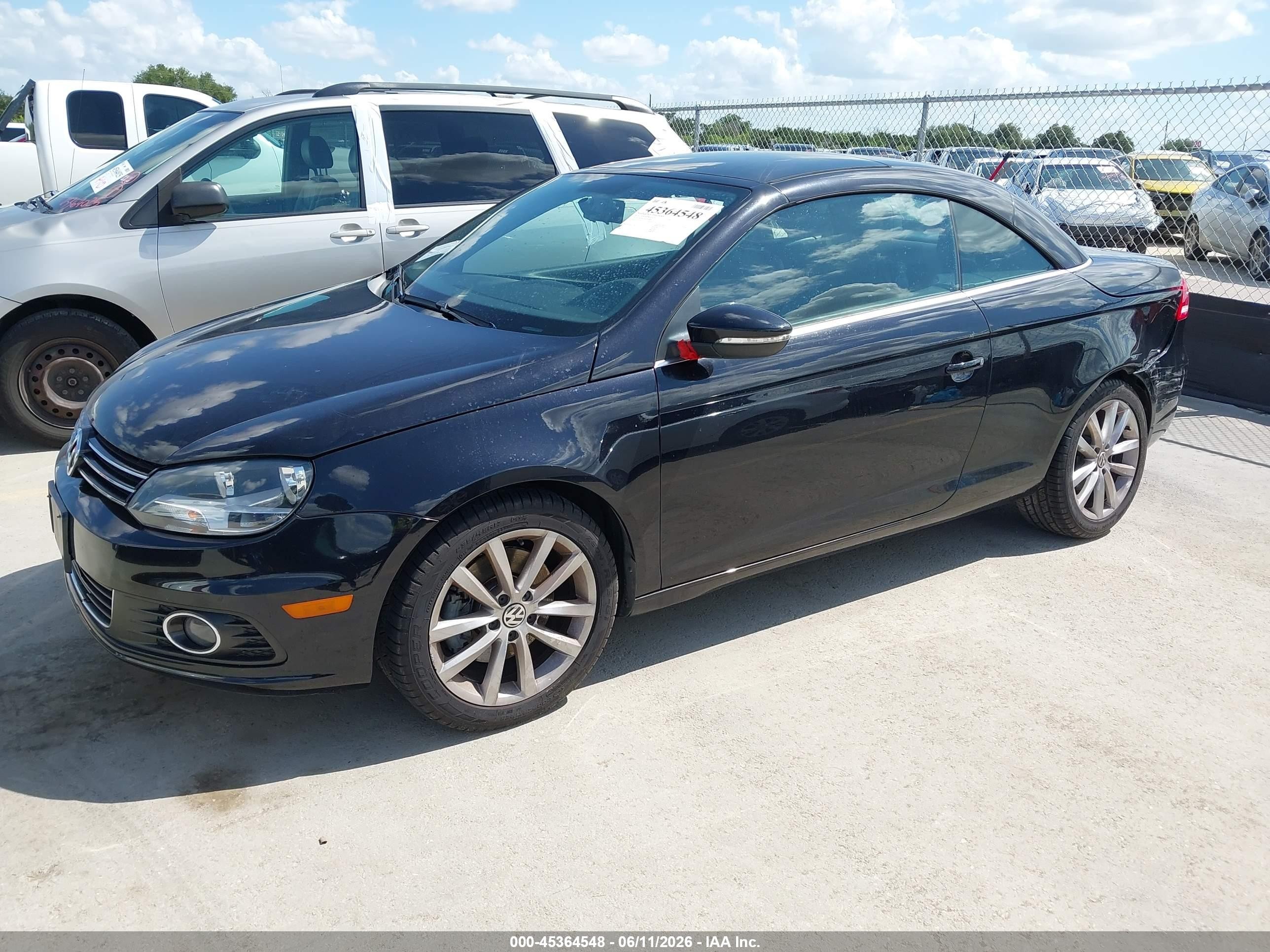 2013 Volkswagen Eos Komfort Black vin: WVWBW8AH6DV008963
