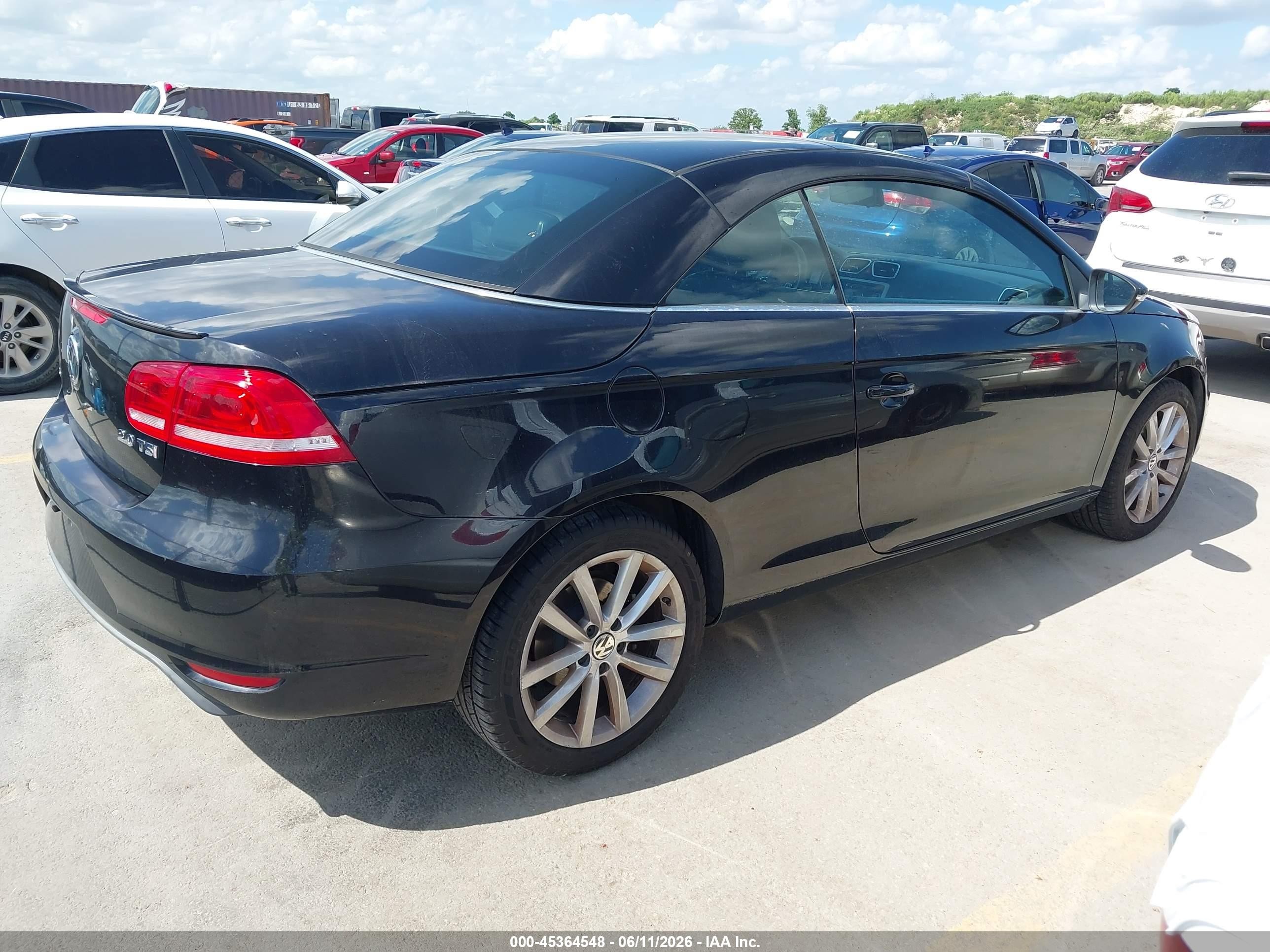 2013 Volkswagen Eos Komfort Black vin: WVWBW8AH6DV008963