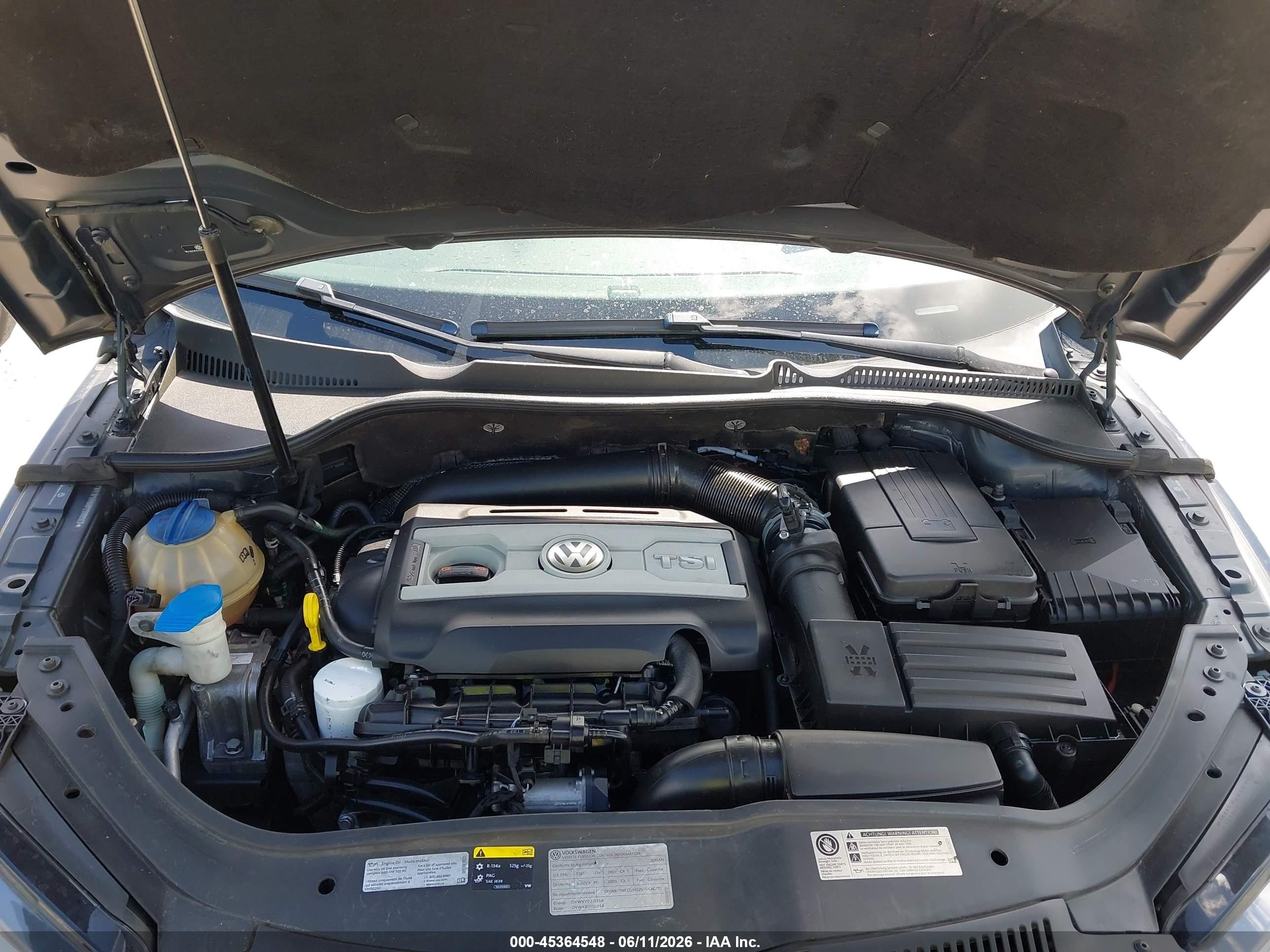 2013 Volkswagen Eos Komfort Black vin: WVWBW8AH6DV008963