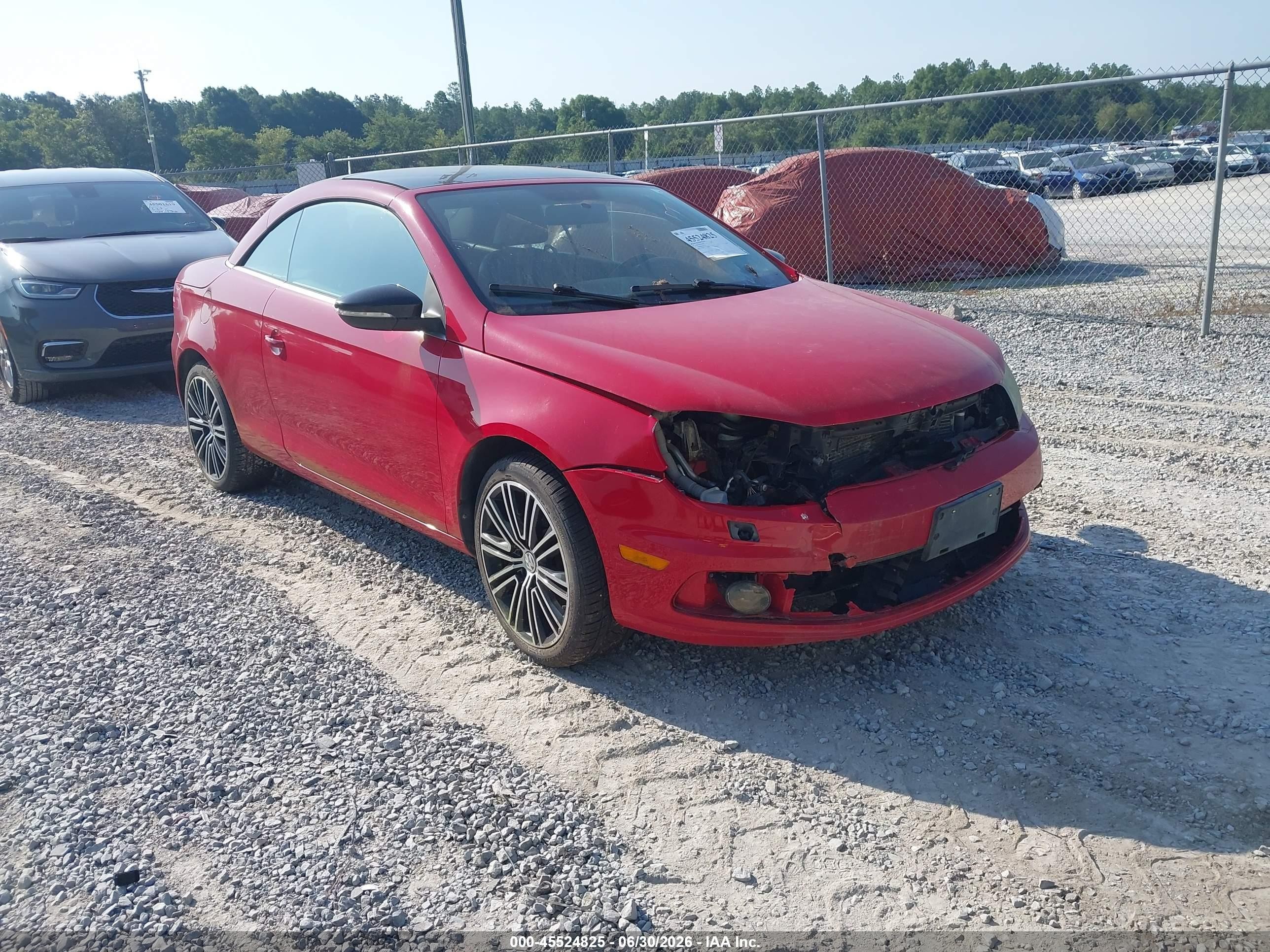 2013 Volkswagen Eos Sport Red vin: WVWBW8AH7DV007305
