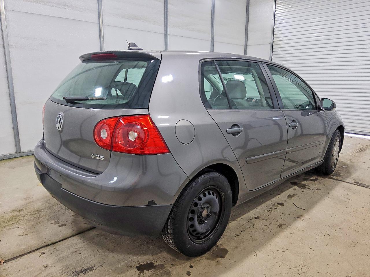 2008 Volkswagen Rabbit Серый vin: WVWCA71K88W200619