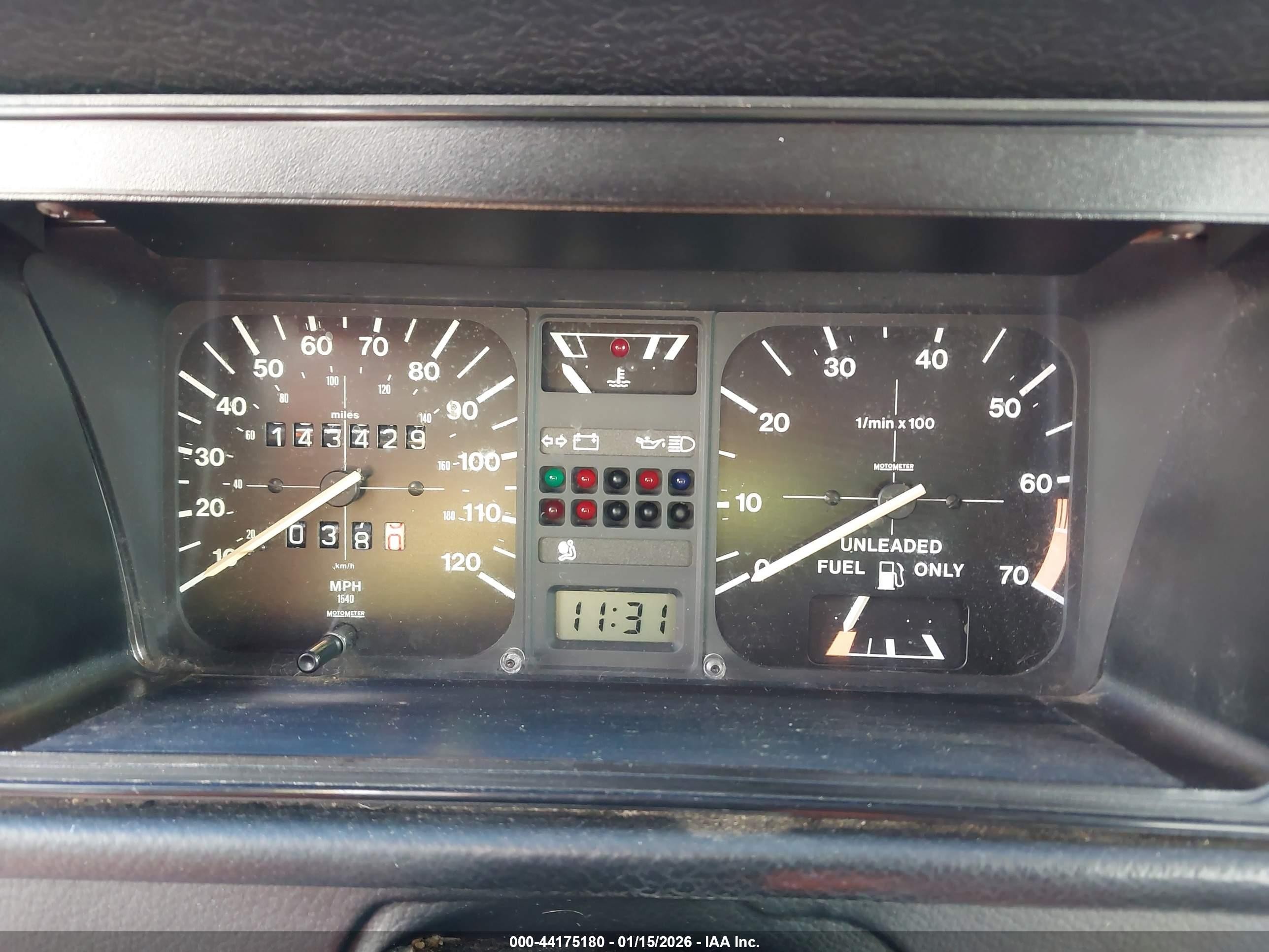 1990 Volkswagen Cabriolet   Red vin: WVWCB5151LK004601