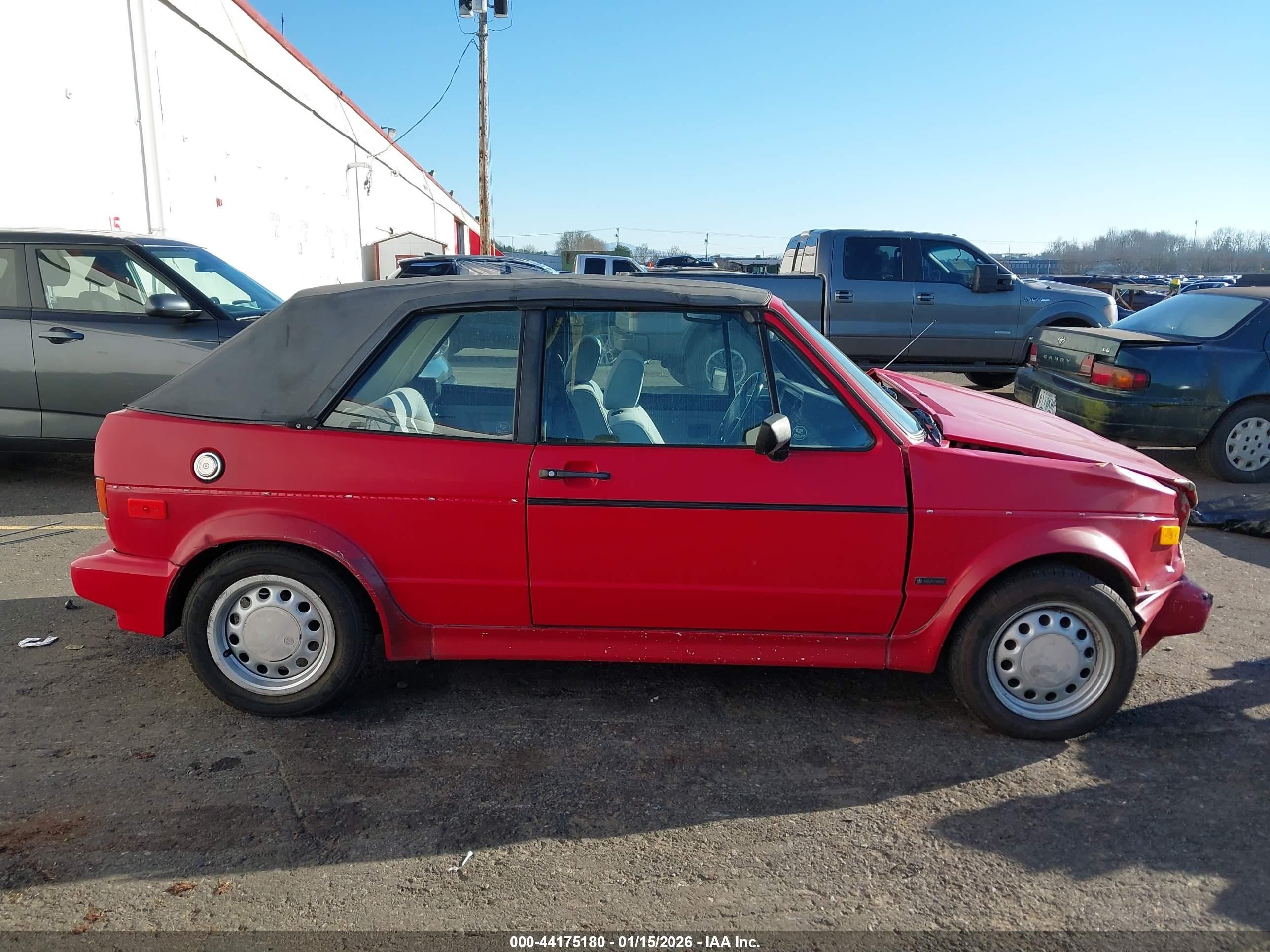1990 Volkswagen Cabriolet   Red vin: WVWCB5151LK004601