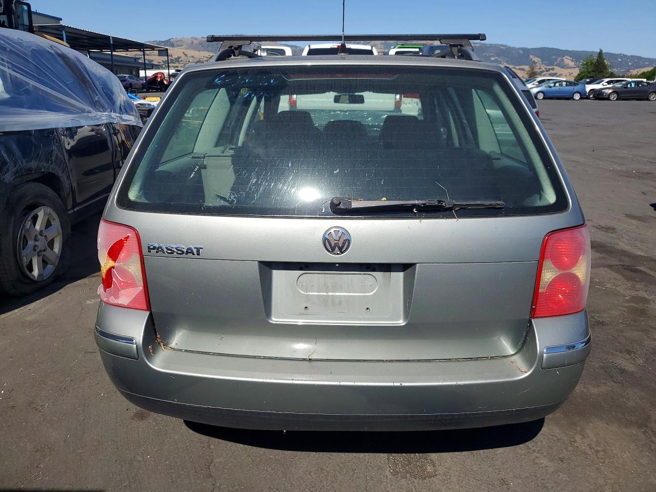2005 Volkswagen Passat Gls Gray vin: WVWCD63B35E011635