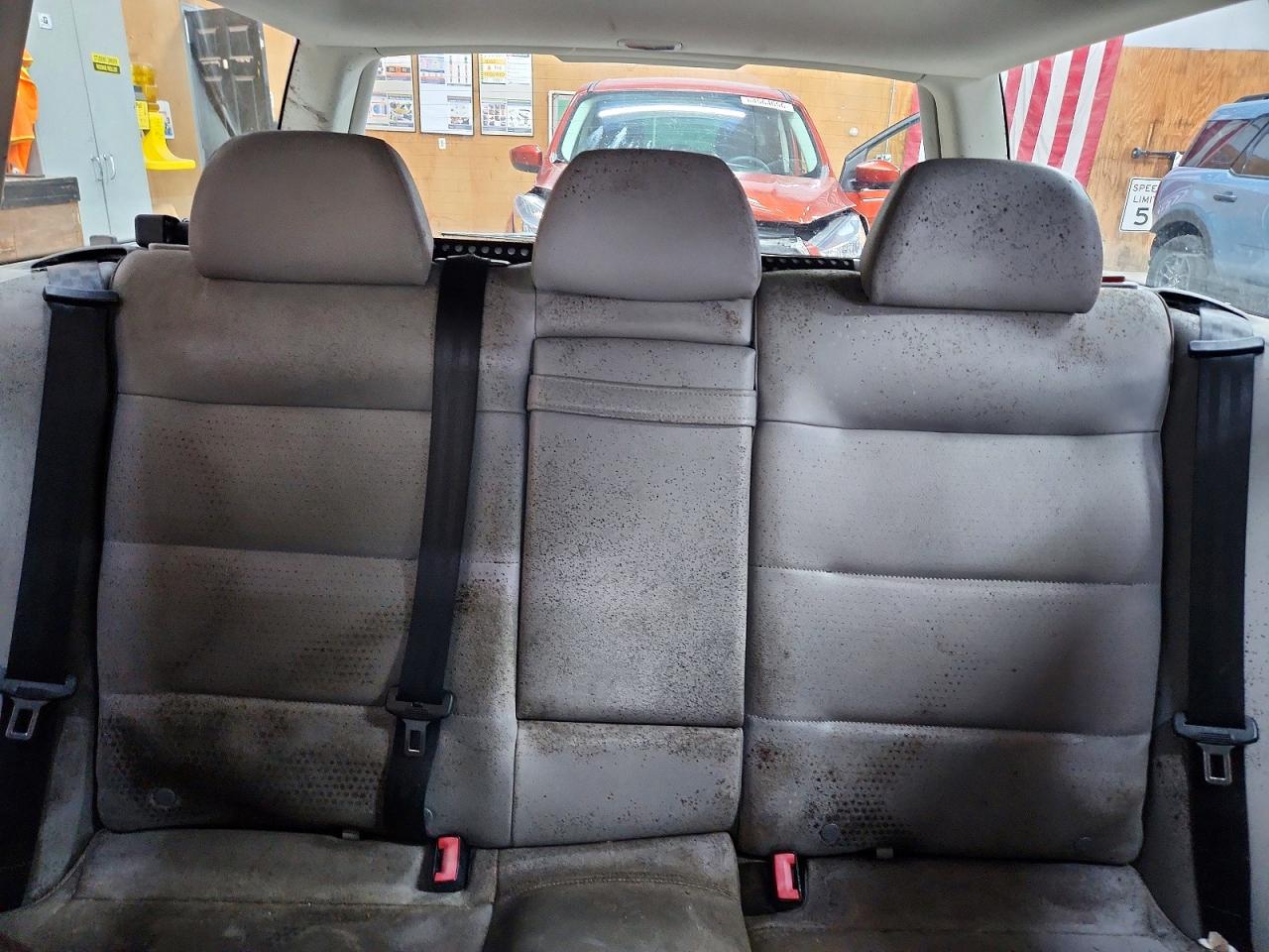 2005 Volkswagen Passat Gls Tdi Серебряный vin: WVWCE63B45E131599