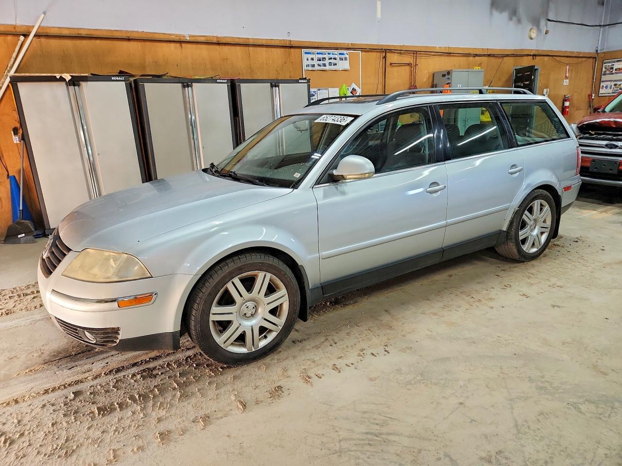 2005 Volkswagen Passat Gls Tdi Серебряный vin: WVWCE63B45E131599