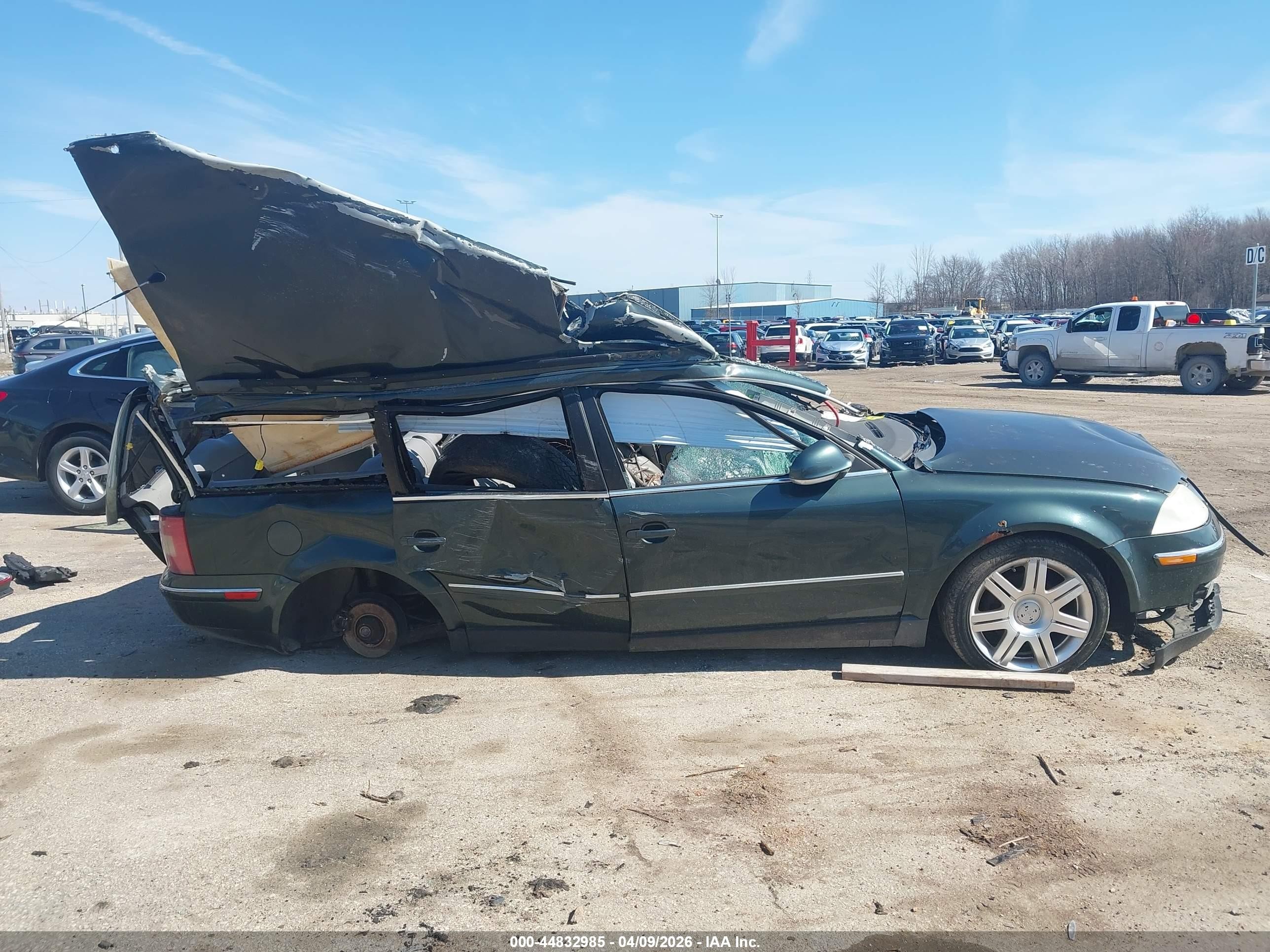 2005 Volkswagen Passat Gls Tdi Green vin: WVWCE63B65E125027