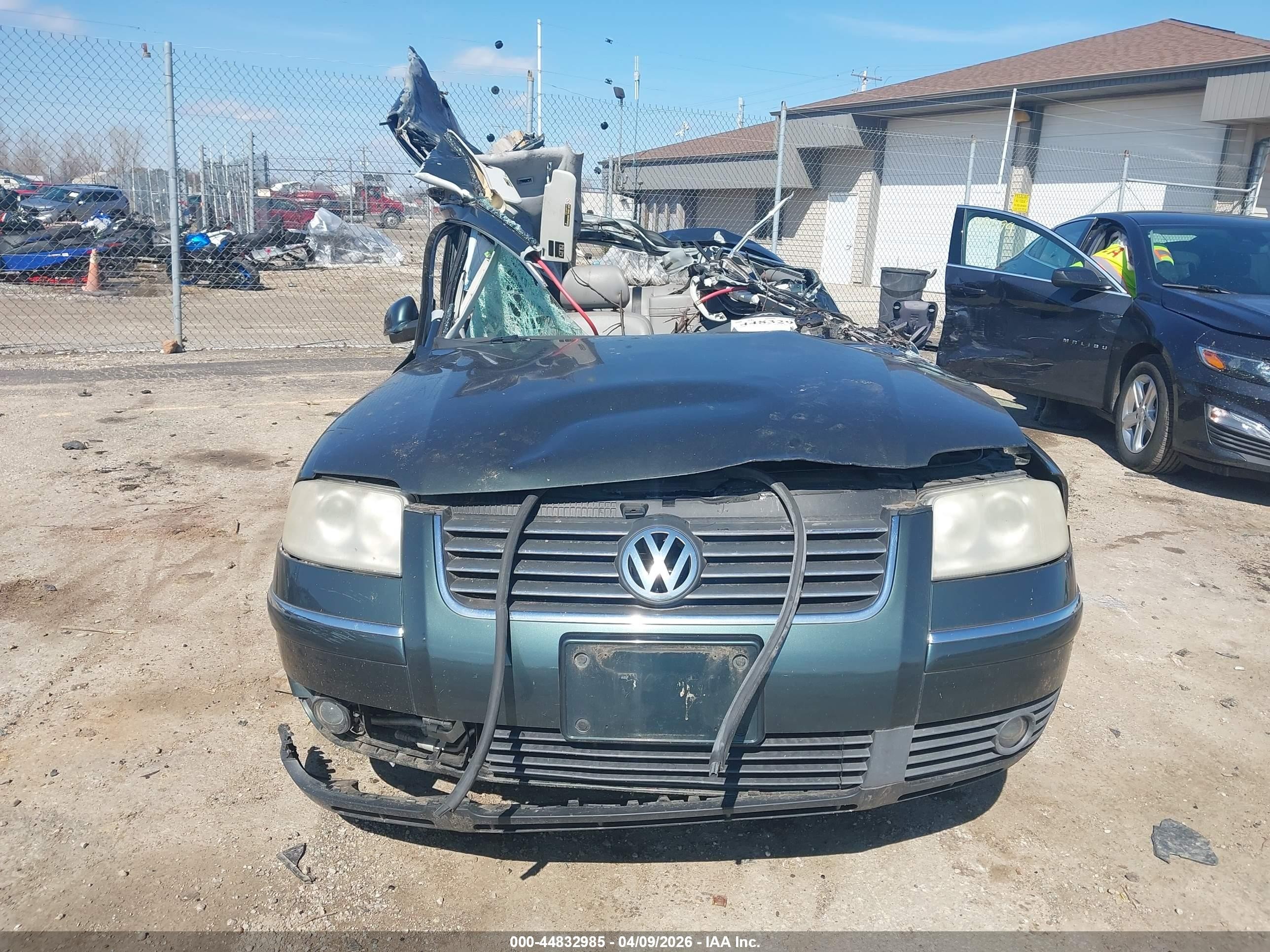 2005 Volkswagen Passat Gls Tdi Green vin: WVWCE63B65E125027