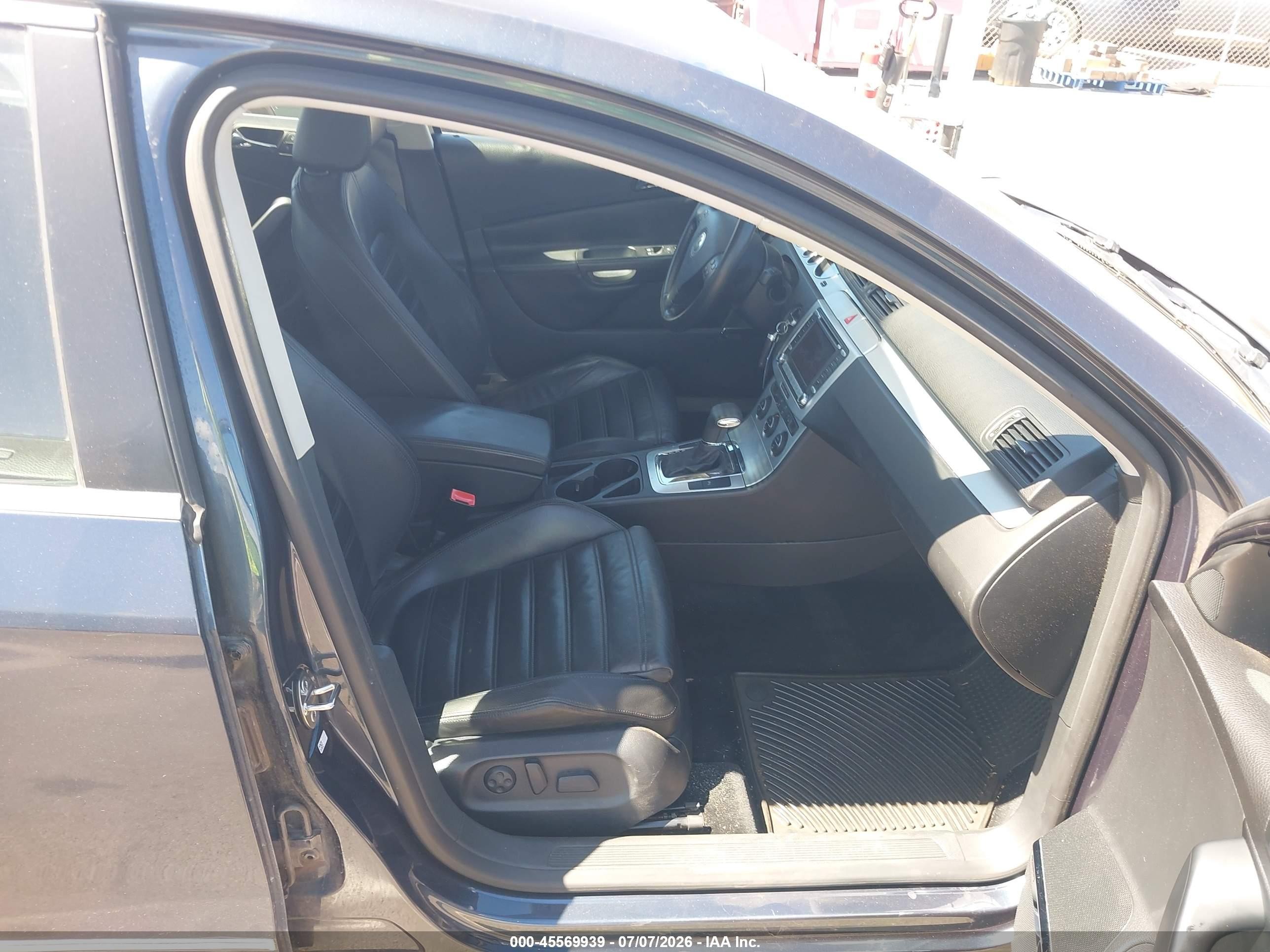 2008 Volkswagen Passat Vr6 Blue vin: WVWCU73C08E036818