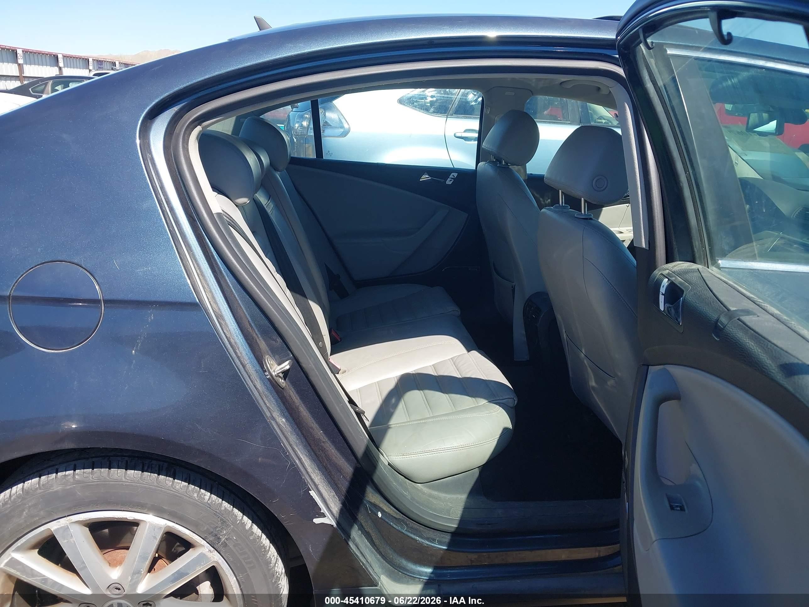 2006 Volkswagen Passat 3.6 Gray vin: WVWCU73C86P084648
