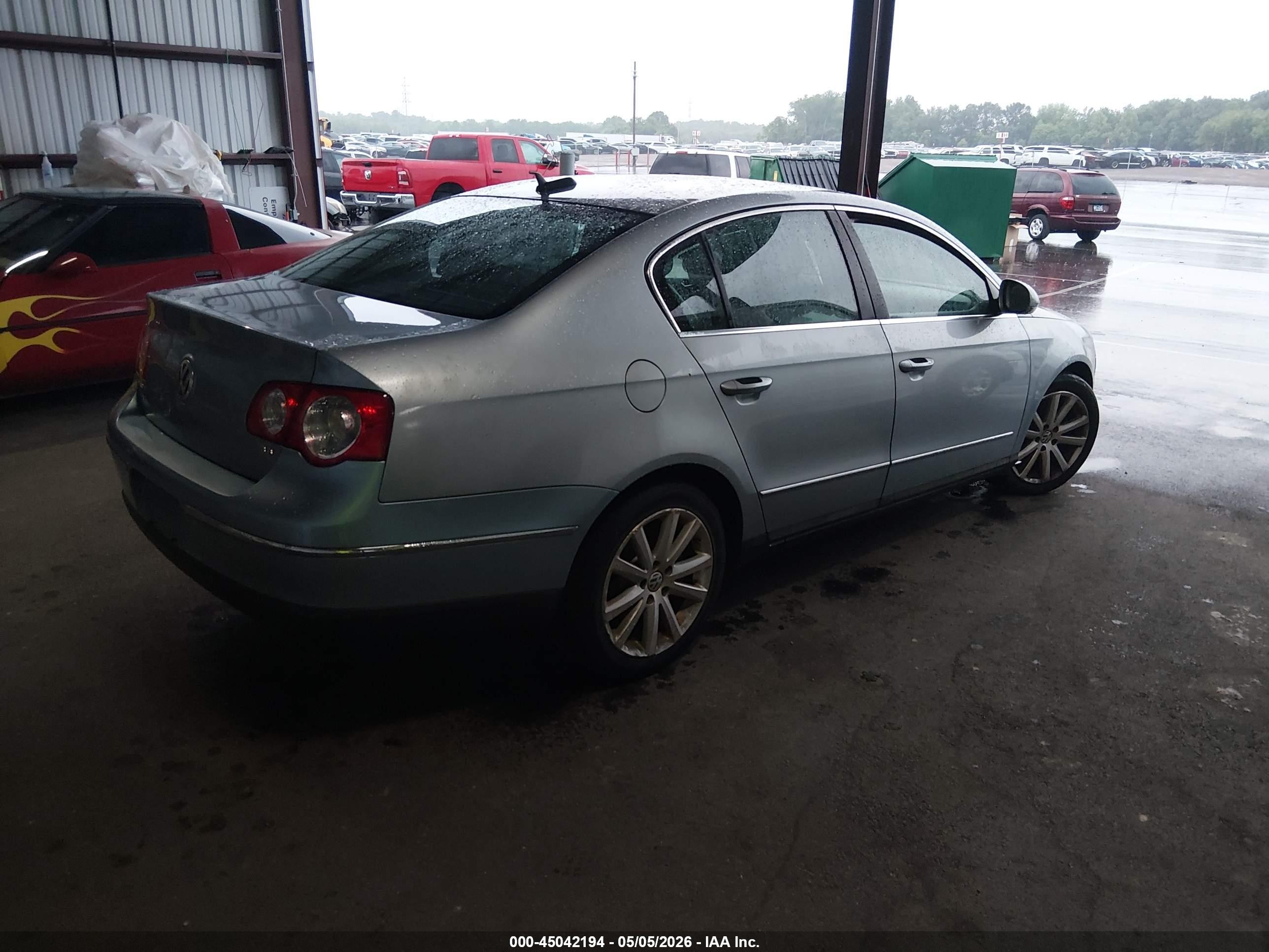 2006 Volkswagen Passat 3.6 Light Blue vin: WVWCU93C76P088489