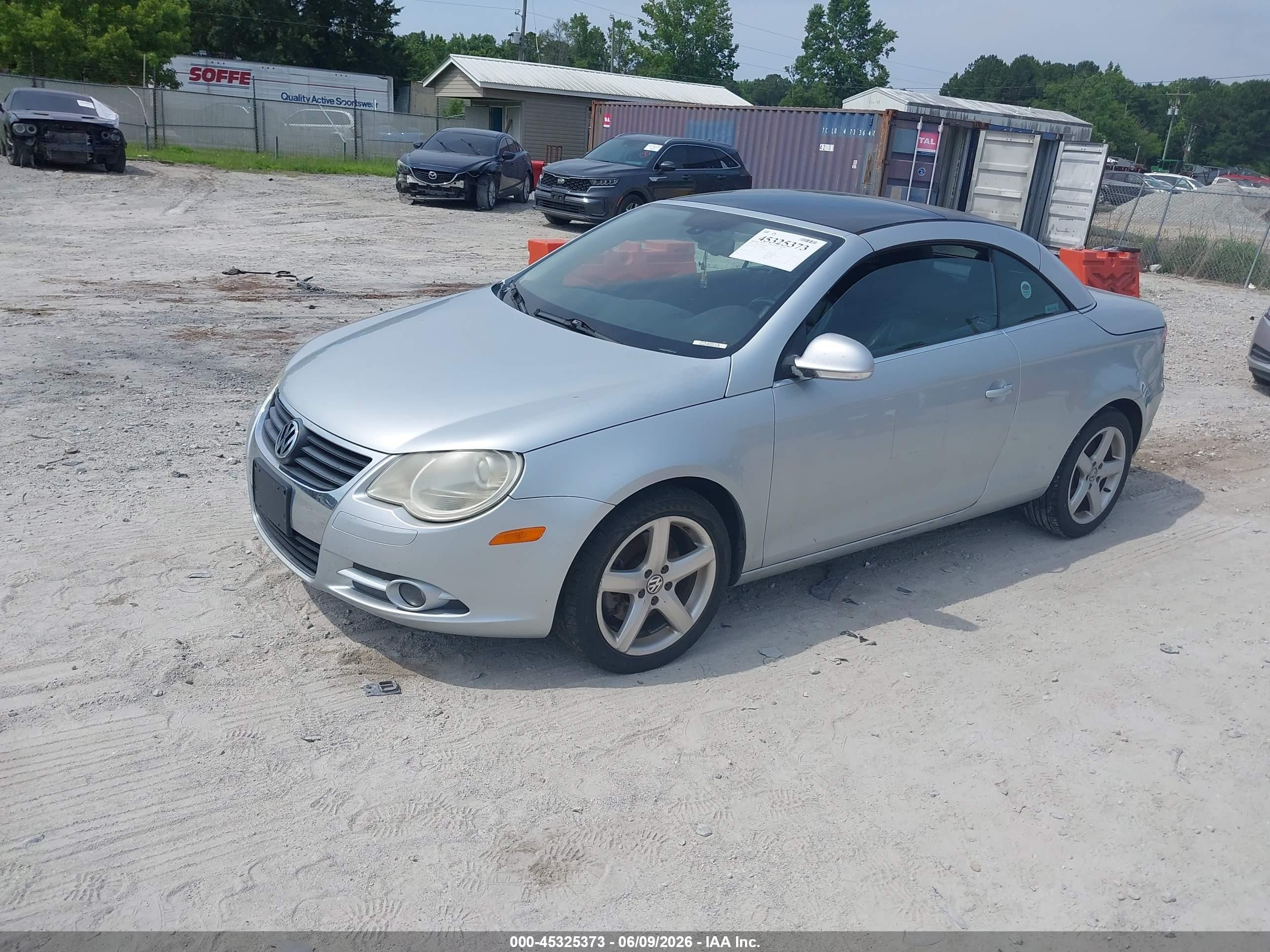 2007 Volkswagen Eos 2.0t Silver vin: WVWDA71F57V018596