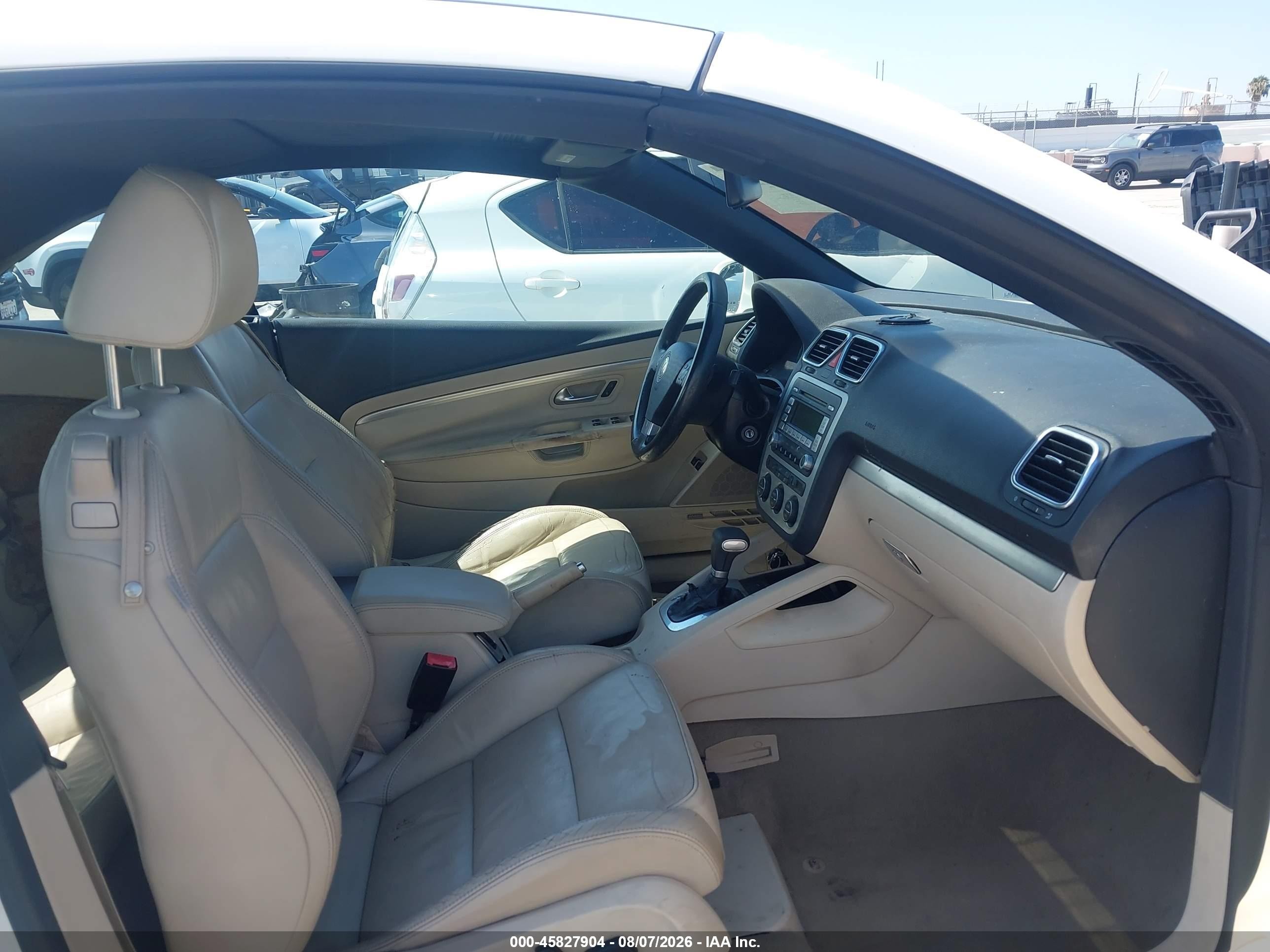 2007 Volkswagen Eos 2.0t Белый vin: WVWDA71F67V015318