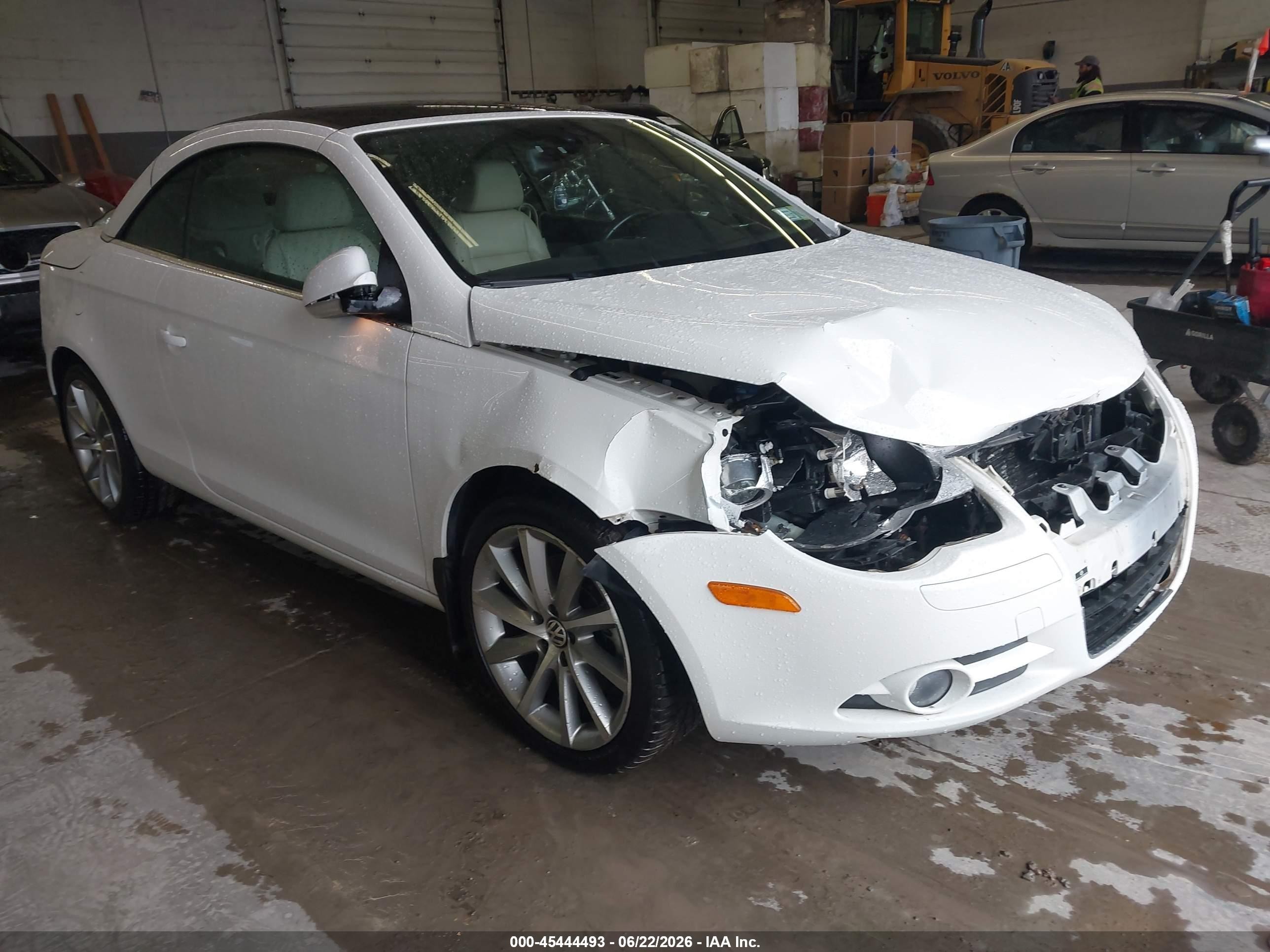 2007 Volkswagen Eos 2.0t White vin: WVWDA71F97V021341