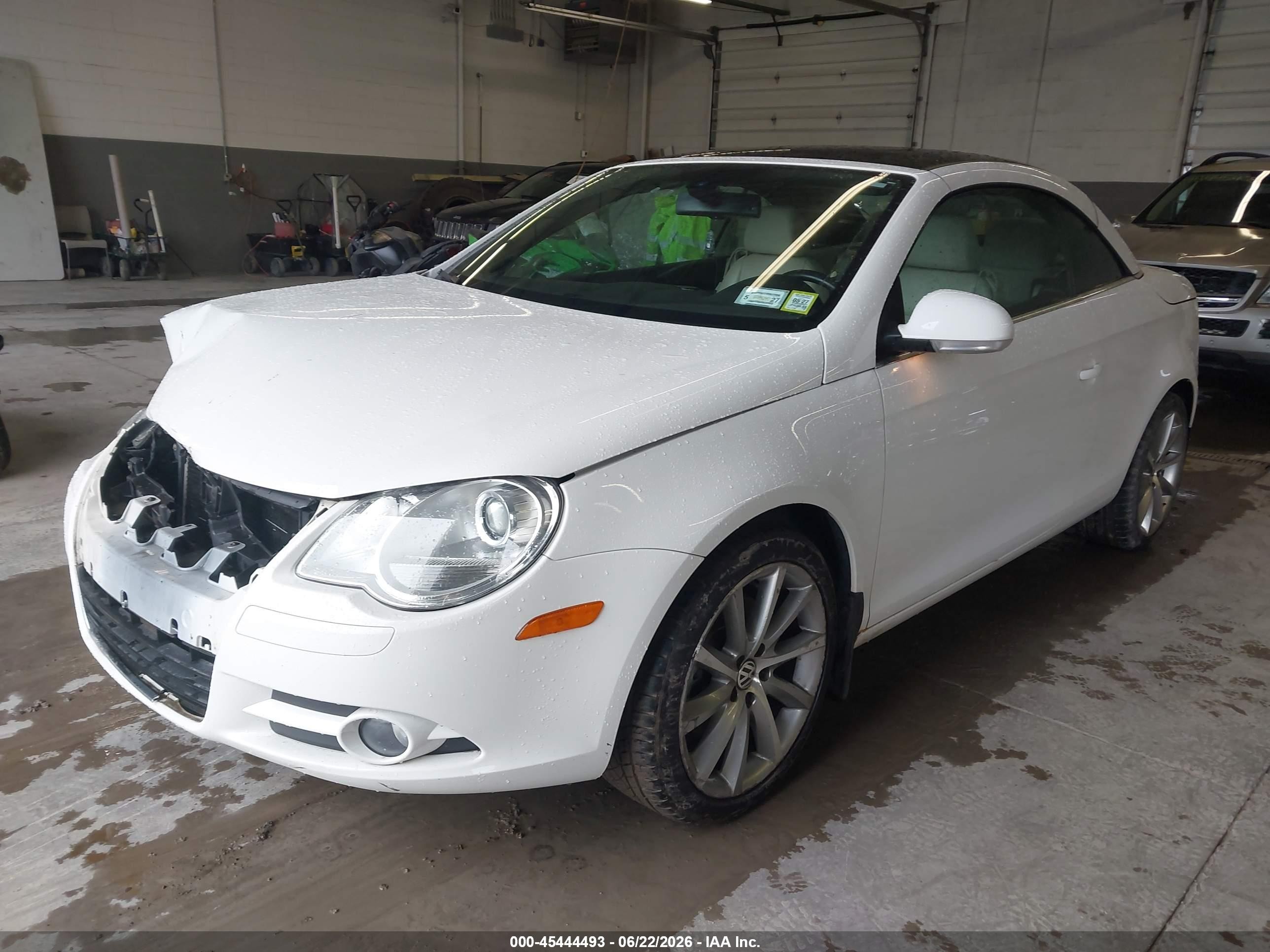 2007 Volkswagen Eos 2.0t White vin: WVWDA71F97V021341