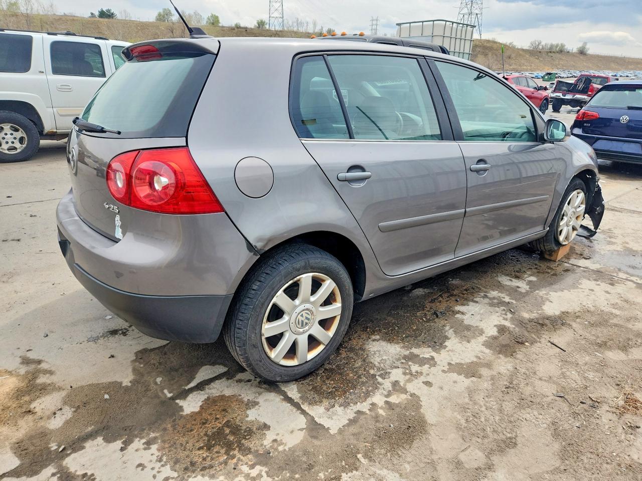 2009 Volkswagen Rabbit Gray vin: WVWDA71K09W089103