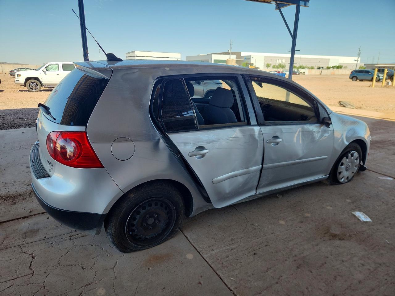 2009 Volkswagen Rabbit Silver vin: WVWDA71K29W096263