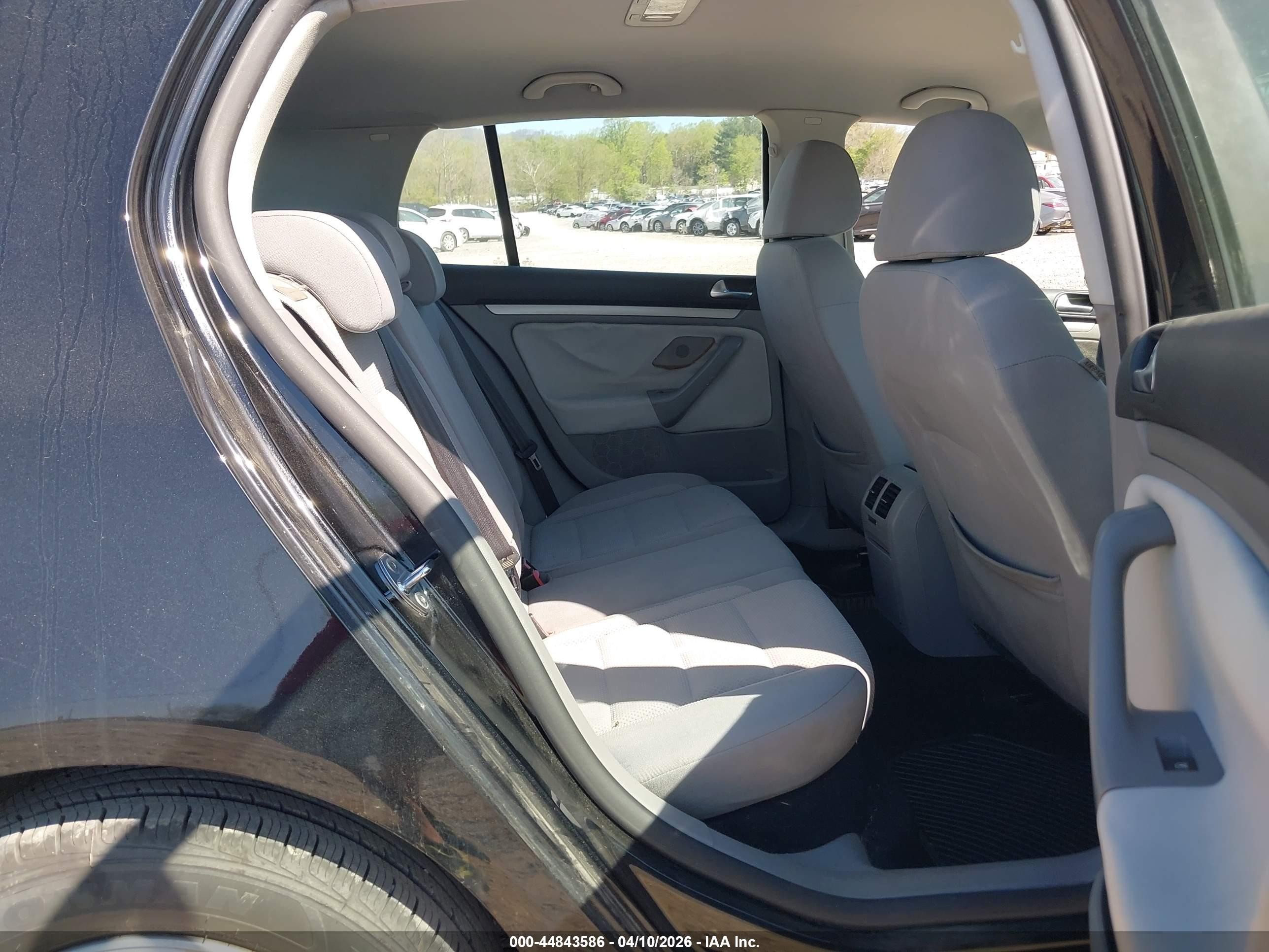 2008 Volkswagen Rabbit S Black vin: WVWDA71K38W243401