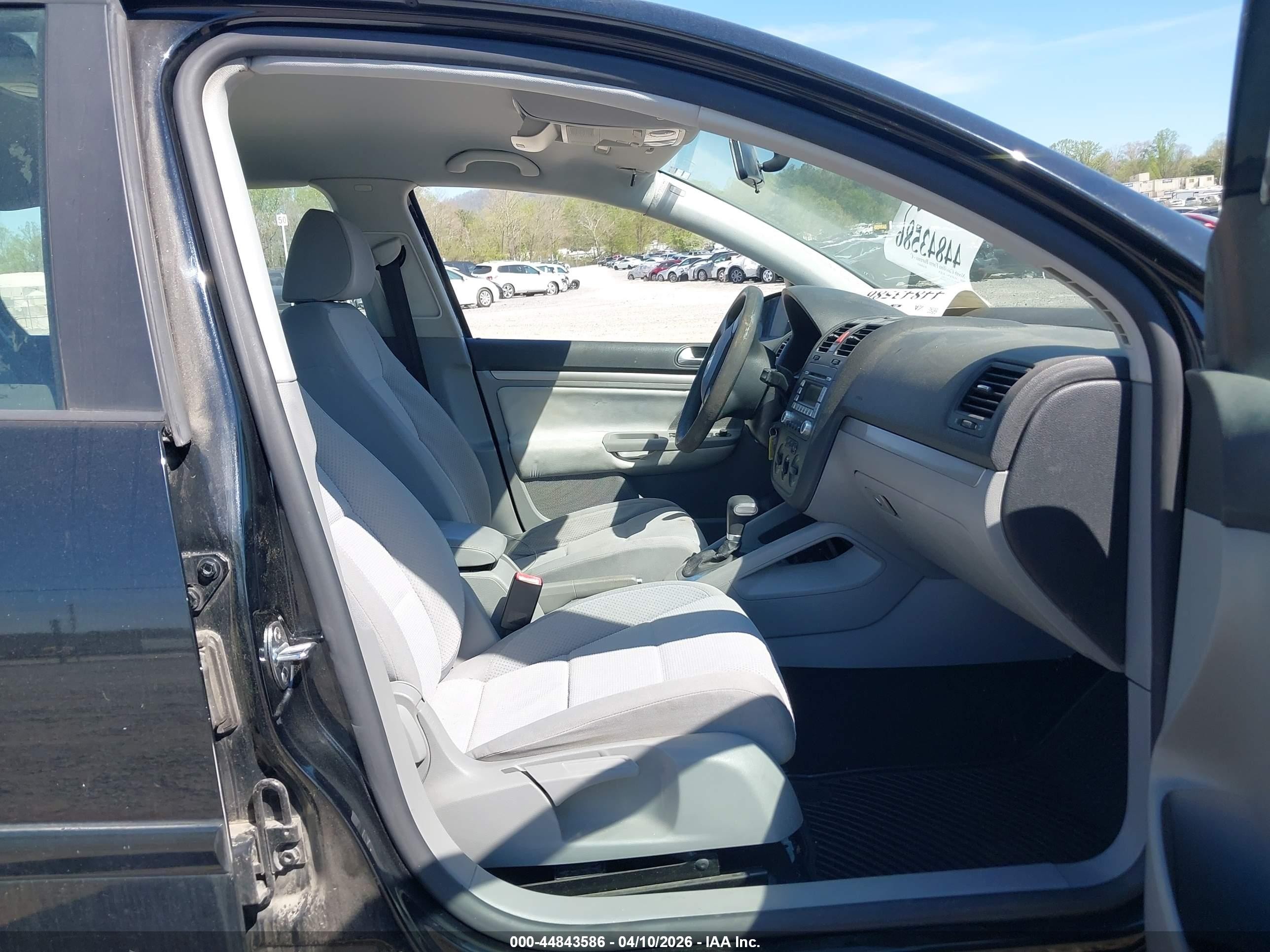 2008 Volkswagen Rabbit S Black vin: WVWDA71K38W243401