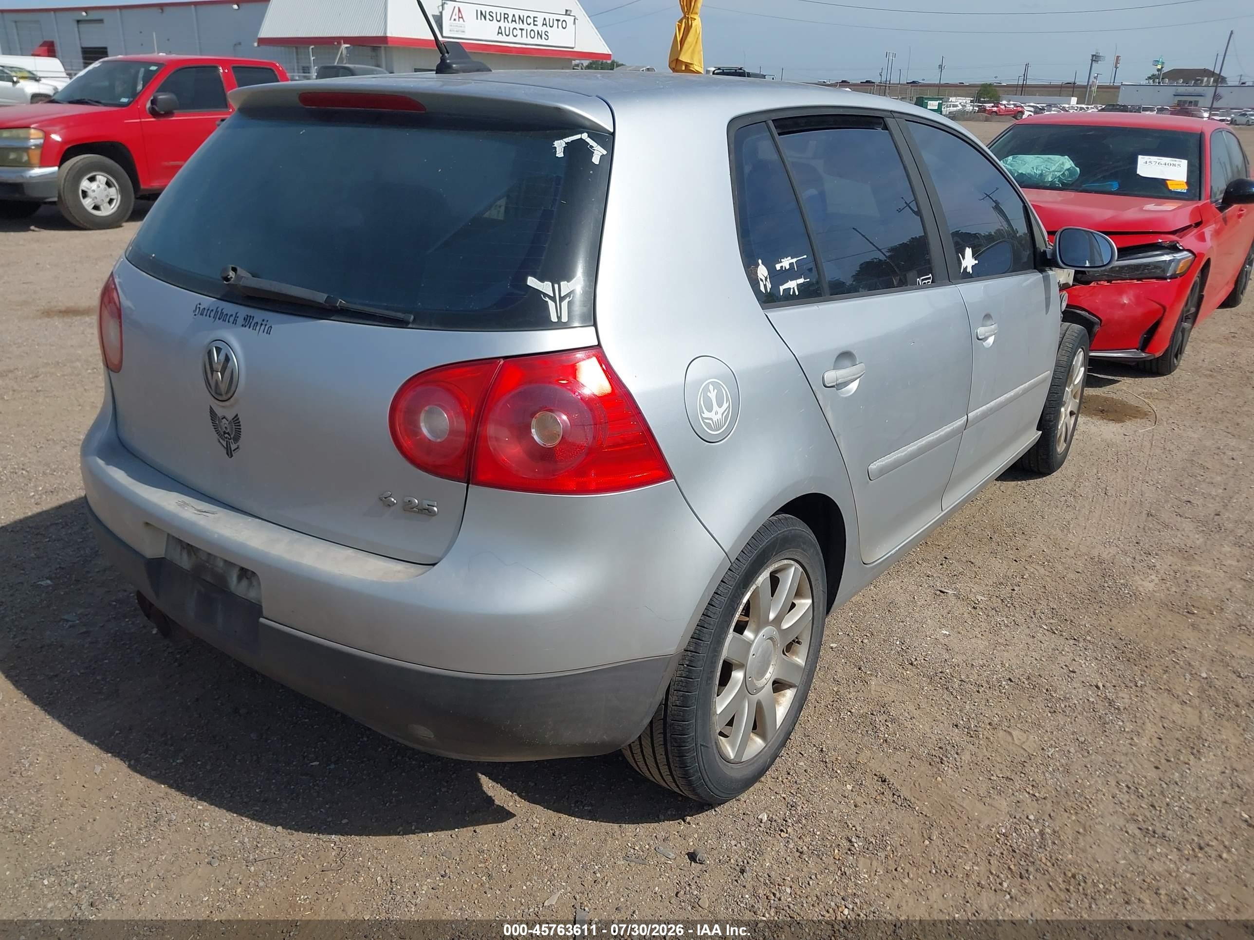 2008 Volkswagen Rabbit S Silver vin: WVWDA71K88W243524