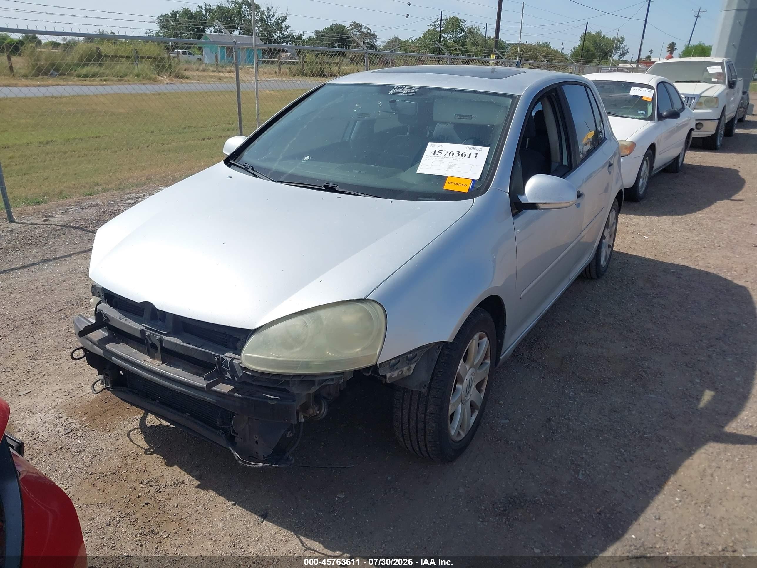 2008 Volkswagen Rabbit S Silver vin: WVWDA71K88W243524