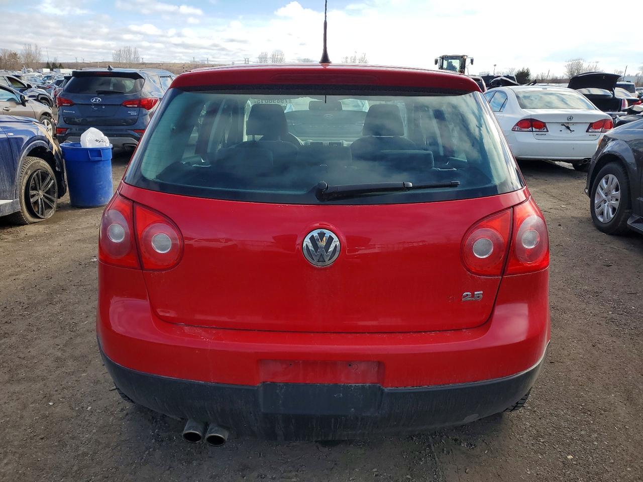 2008 Volkswagen Rabbit 2.5 4dr Hatch Красный vin: WVWDA71K98W317002