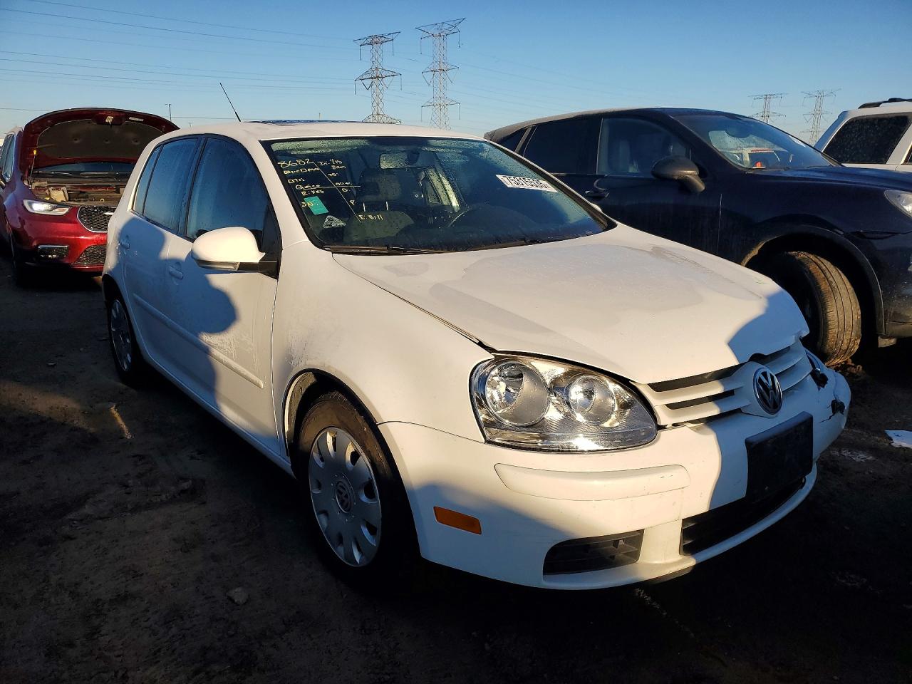 2009 Volkswagen Rabbit White vin: WVWDA71K99W024007