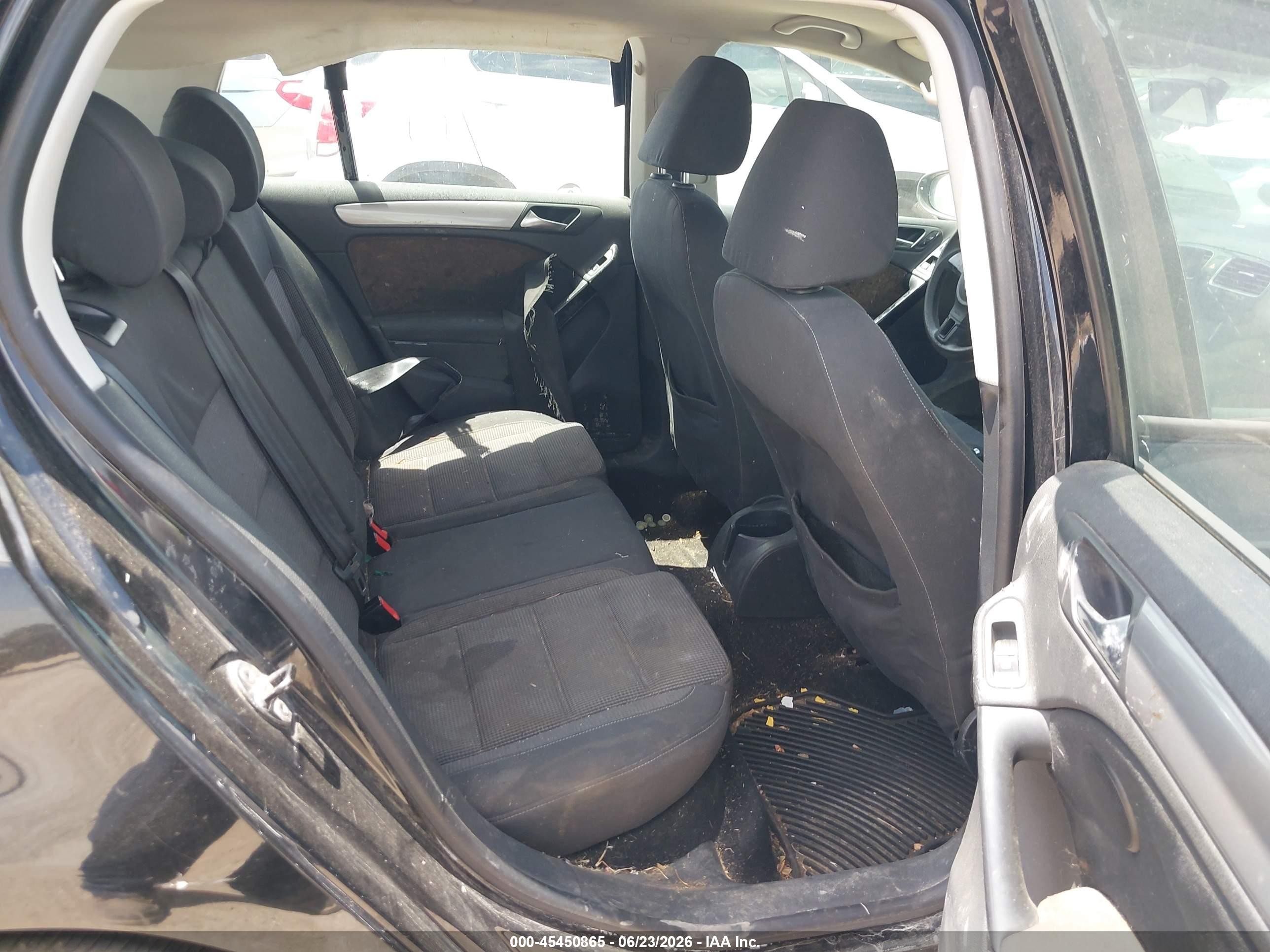 2011 Volkswagen Golf 2.5l 4-door Black vin: WVWDA7AJ0BW218079